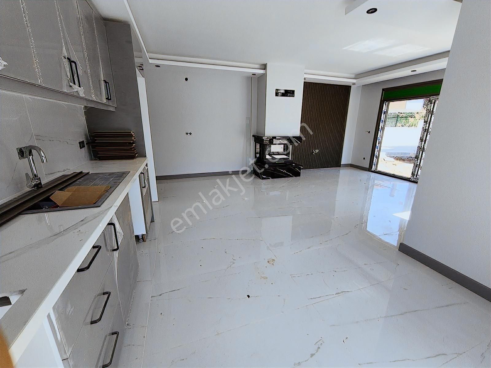 Remax Anka'dan Kumbaba'da Site İçerisinde 3+1 Satılık Villalar - Görsel 10