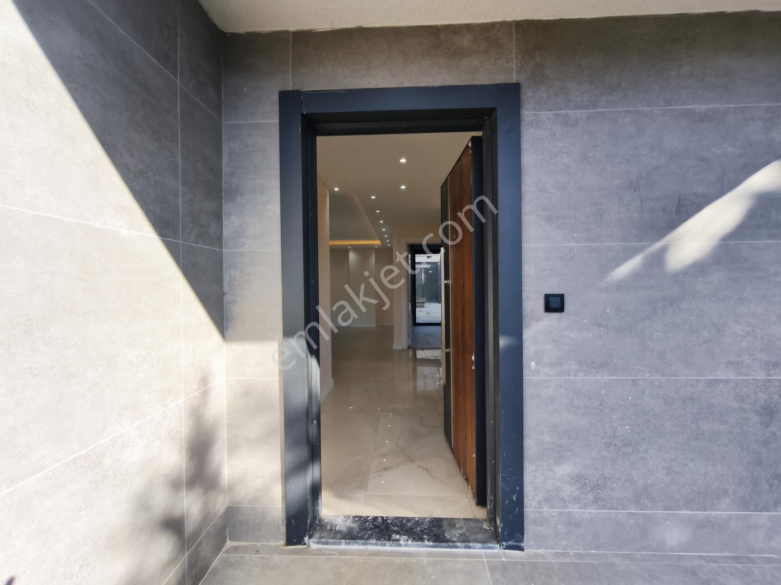 Şilede Merkezi Lokasyonda Müstakil Bahçeli Son Satılık 5+1 Villa - Görsel 3