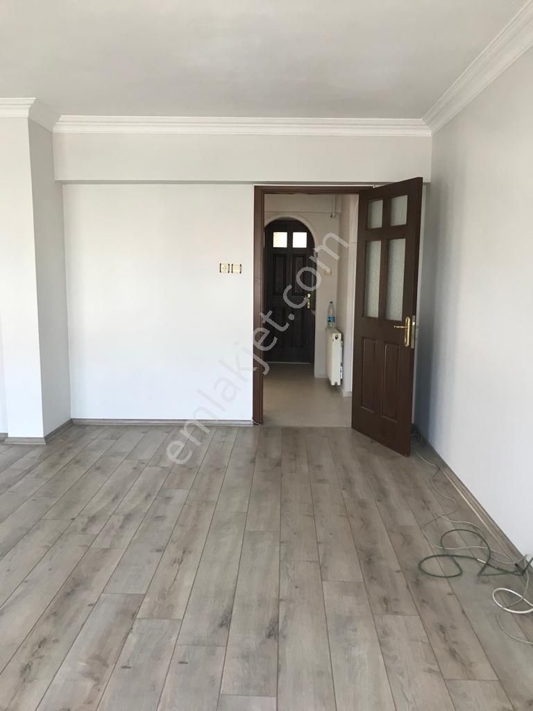 Cumhuriyet Mah 3+1doğalgazlı Merkezi Konumunda - Görsel 5