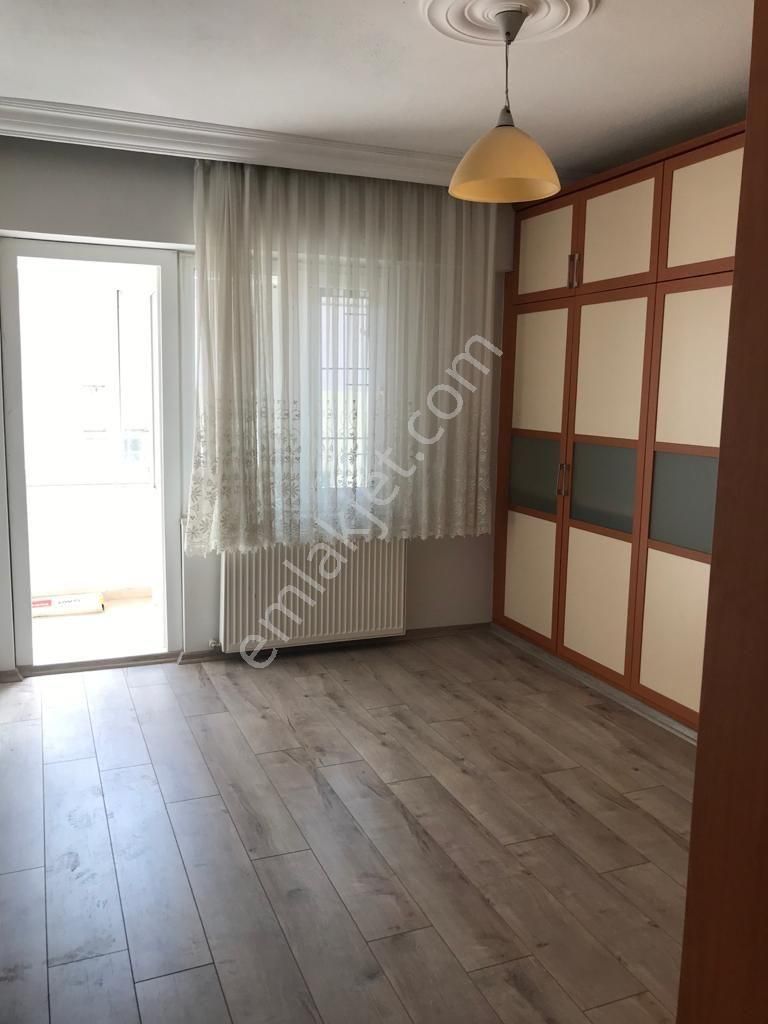 Cumhuriyet Mah 3+1doğalgazlı Merkezi Konumunda - Görsel 18