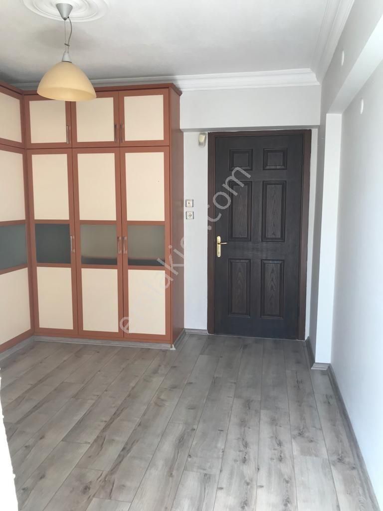 Cumhuriyet Mah 3+1doğalgazlı Merkezi Konumunda - Görsel 15