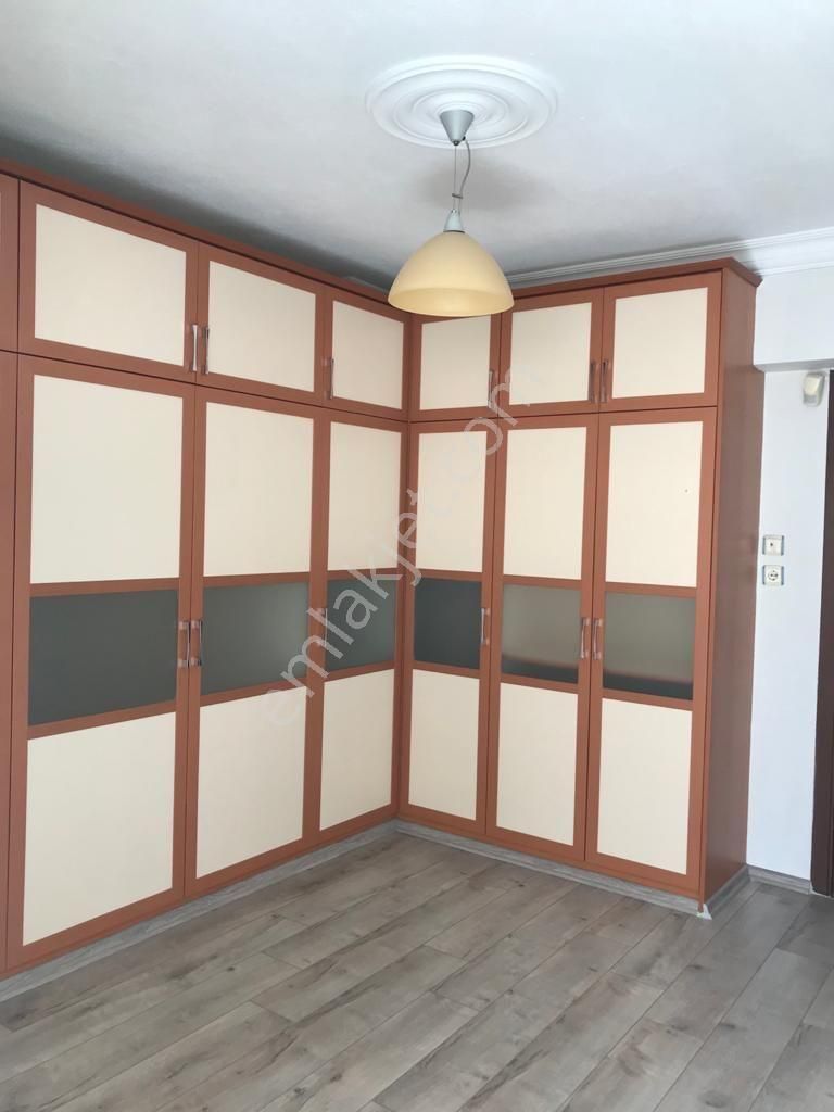 Cumhuriyet Mah 3+1doğalgazlı Merkezi Konumunda - Görsel 19