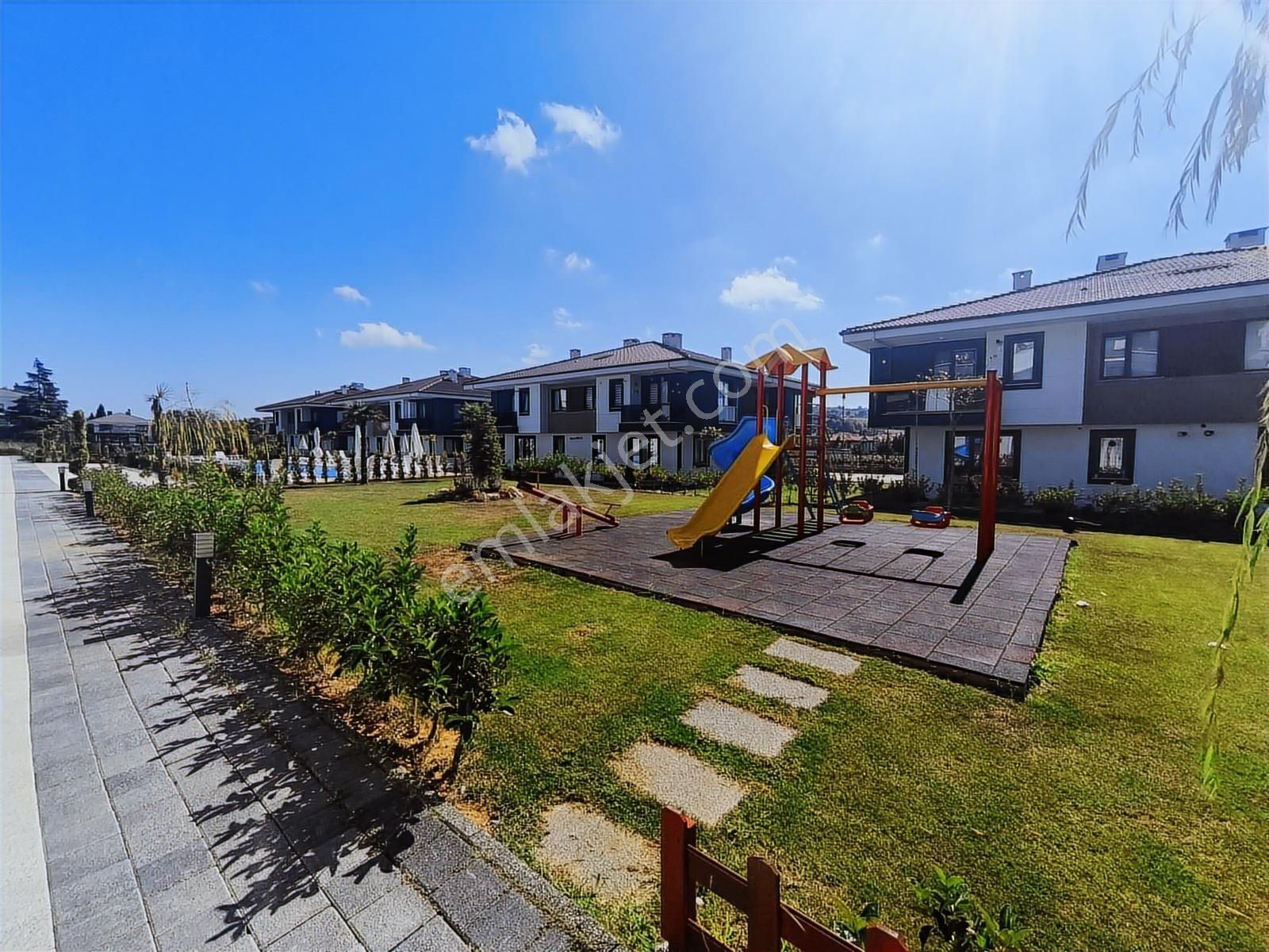 Şile Remax Anka'dan Site İçerisinde 1+1 Kiralık Daire - Görsel 2