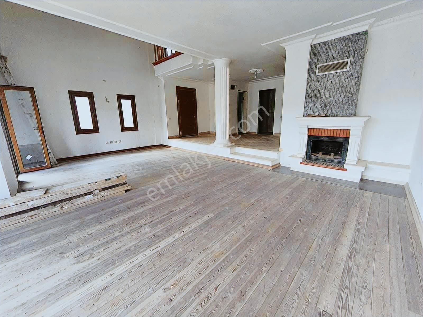 Şile Sahilköy'de Denize Komşu Sitede 480m2 5+2 Satılık Villa - Görsel 27