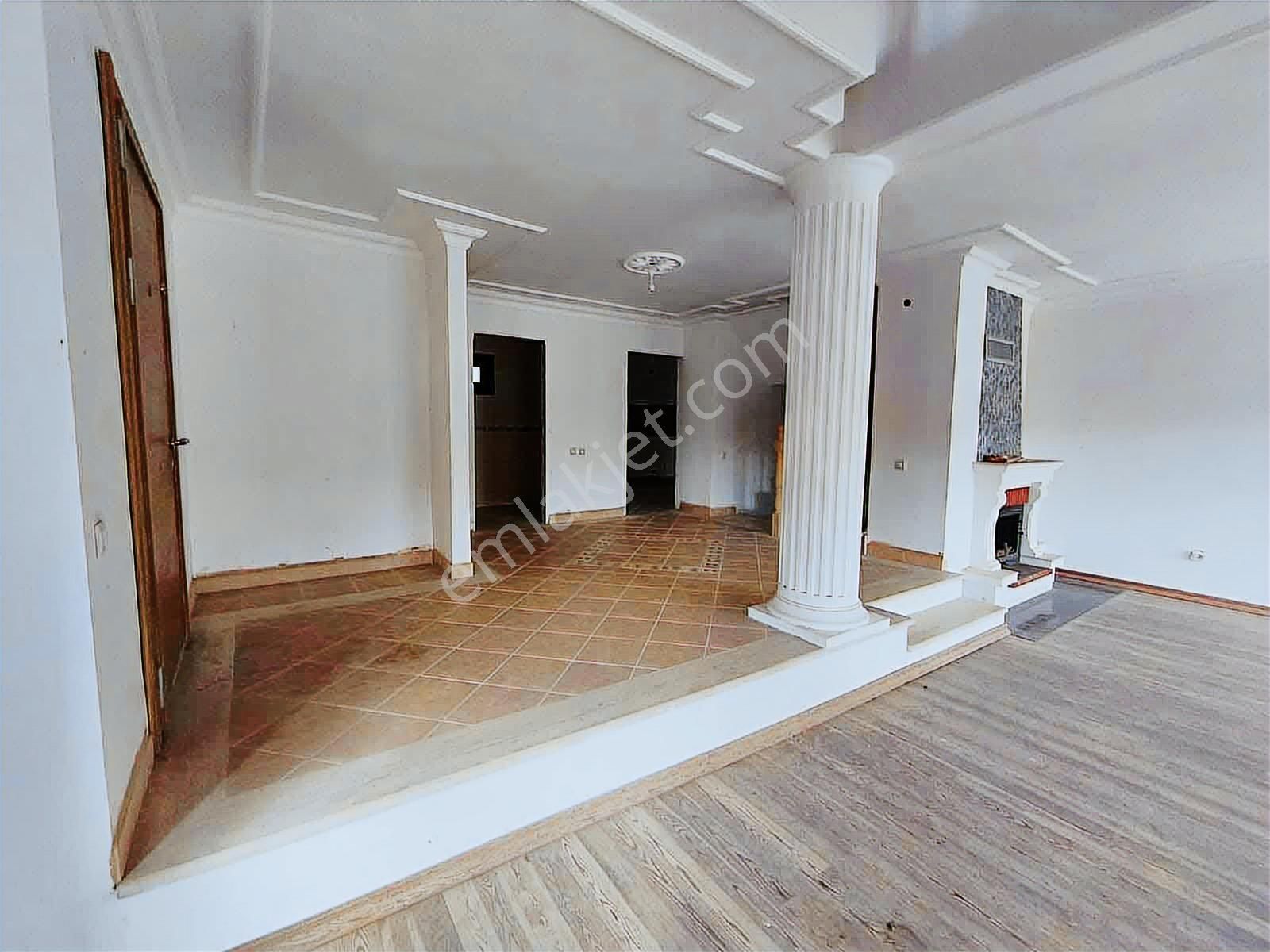 Şile Sahilköy'de Denize Komşu Sitede 480m2 5+2 Satılık Villa - Görsel 26