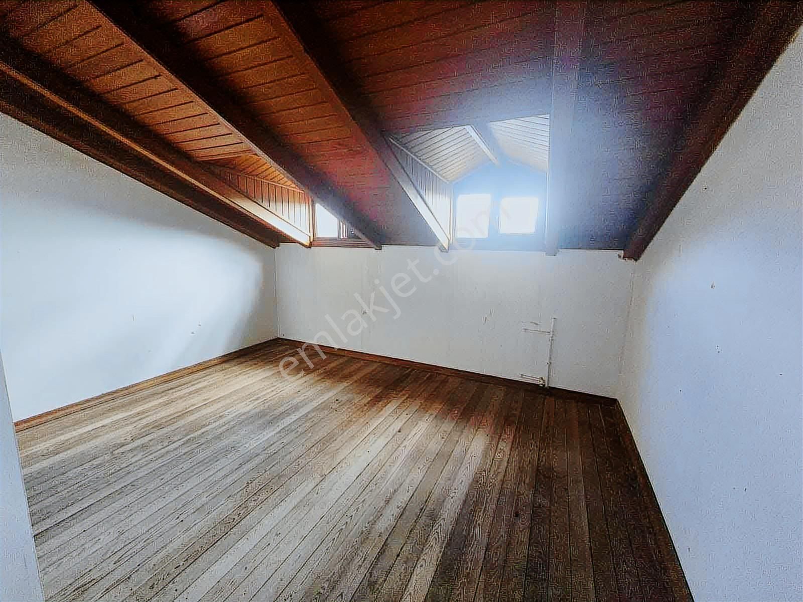 Şile Sahilköy'de Denize Komşu Sitede 480m2 5+2 Satılık Villa - Görsel 7