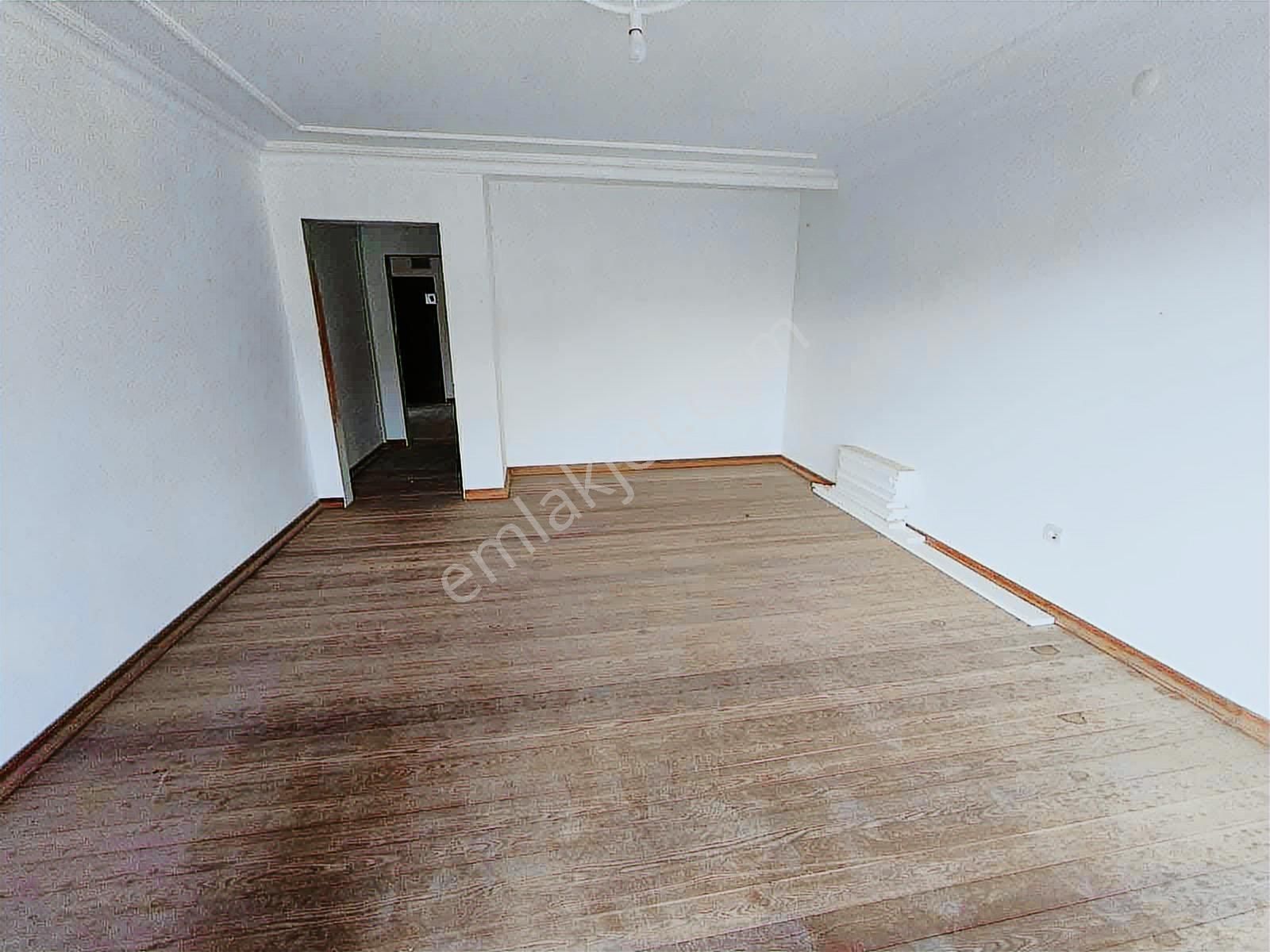 Şile Sahilköy'de Denize Komşu Sitede 480m2 5+2 Satılık Villa - Görsel 15