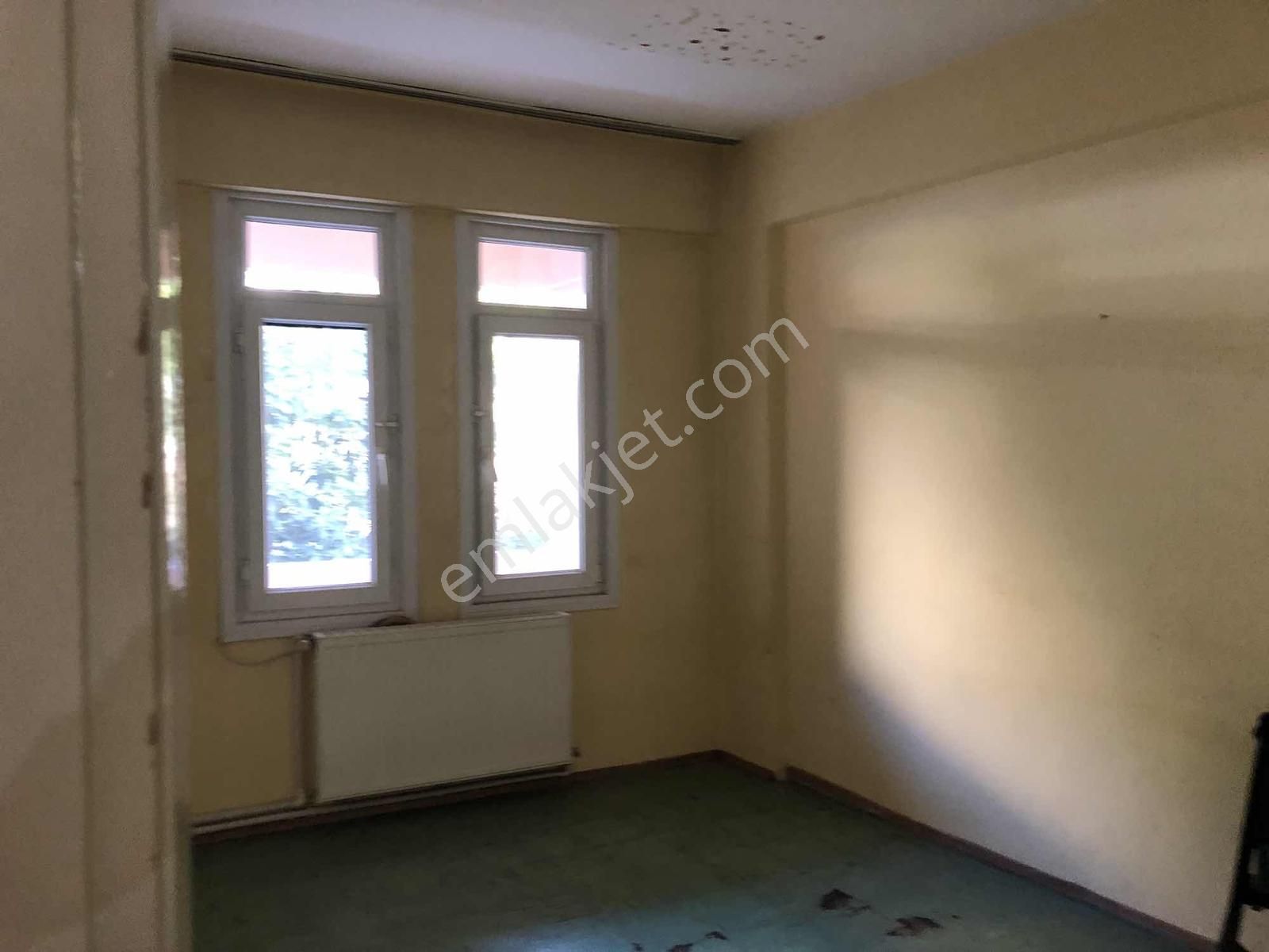 Remax Anka'dan Çarşı Da Merkezi Ve Kullanışlı 3+1 Daire - Görsel 2