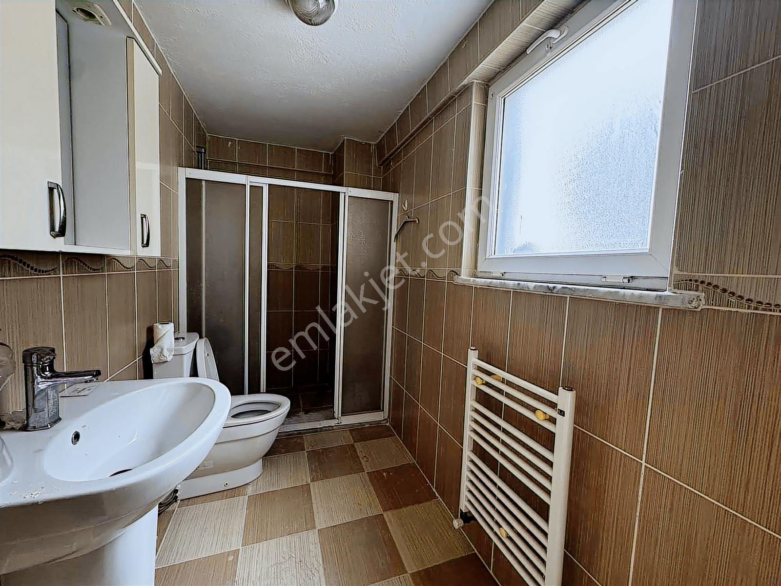 Remax Anka'dan Satılık Salkım Sitesi 5+1 Müstakil Villa - Görsel 24