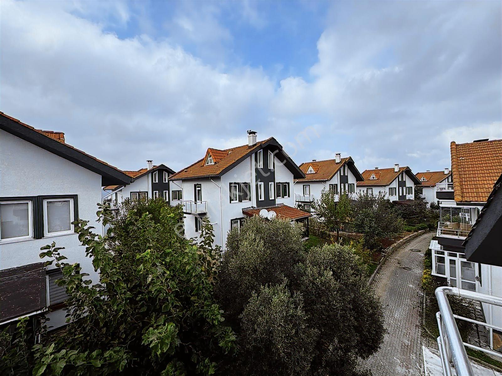 Remax Anka'dan Satılık Salkım Sitesi 5+1 Müstakil Villa - Görsel 30