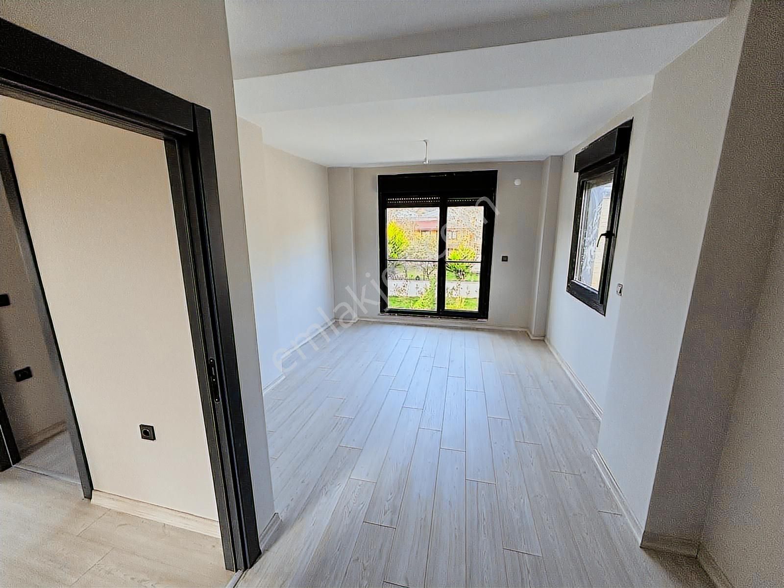 Şile'de Butik Sitede Müstakil Bahceli Kiralık 3+1 Villa - Görsel 13