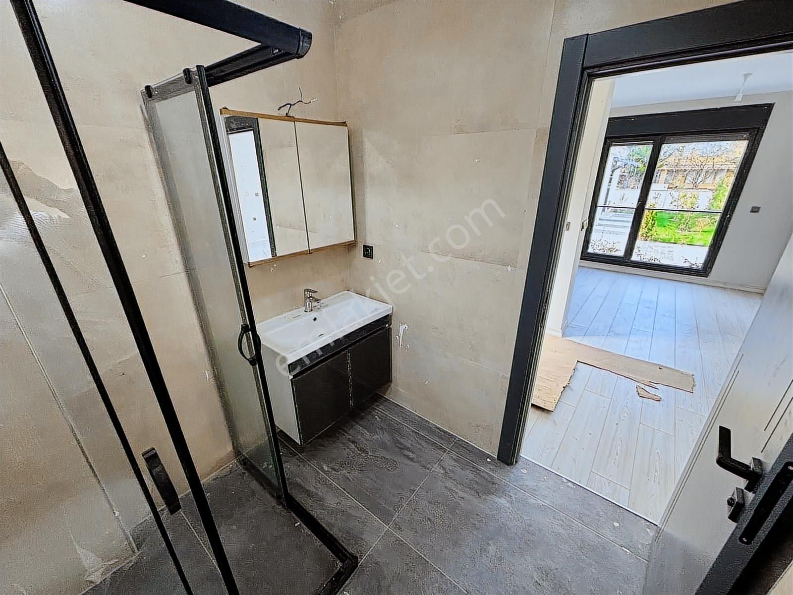 Şile'de Butik Sitede Müstakil Bahceli Kiralık 3+1 Villa - Görsel 23