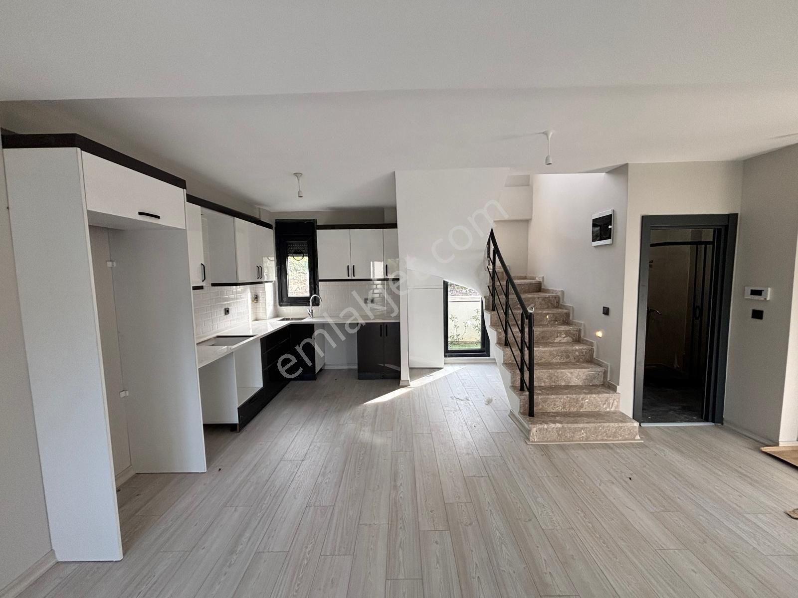 Şile'de Müstakil Bahçeli Satılık 3+1 Villa - Görsel 8