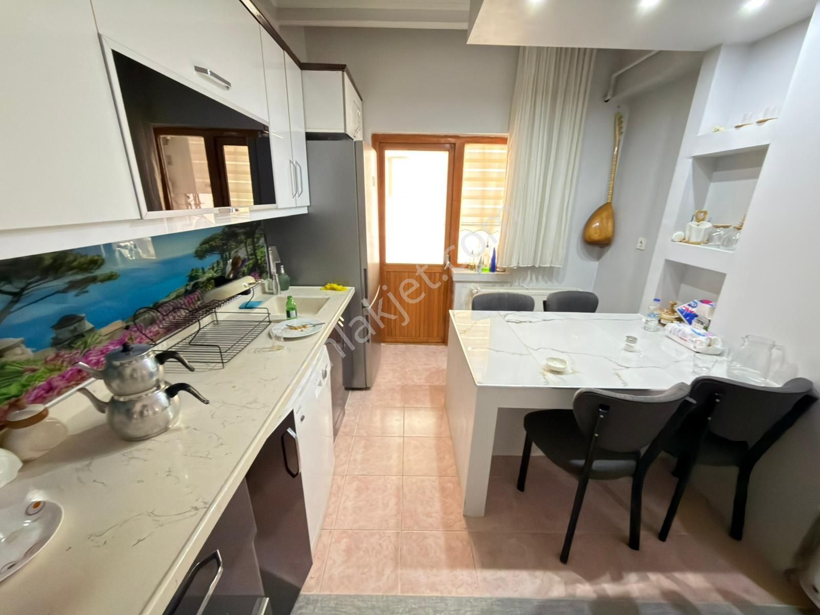 Esertepe Merkez 2+1 Çift Balkonlu Y.giriş Ön Cephe Acil !!