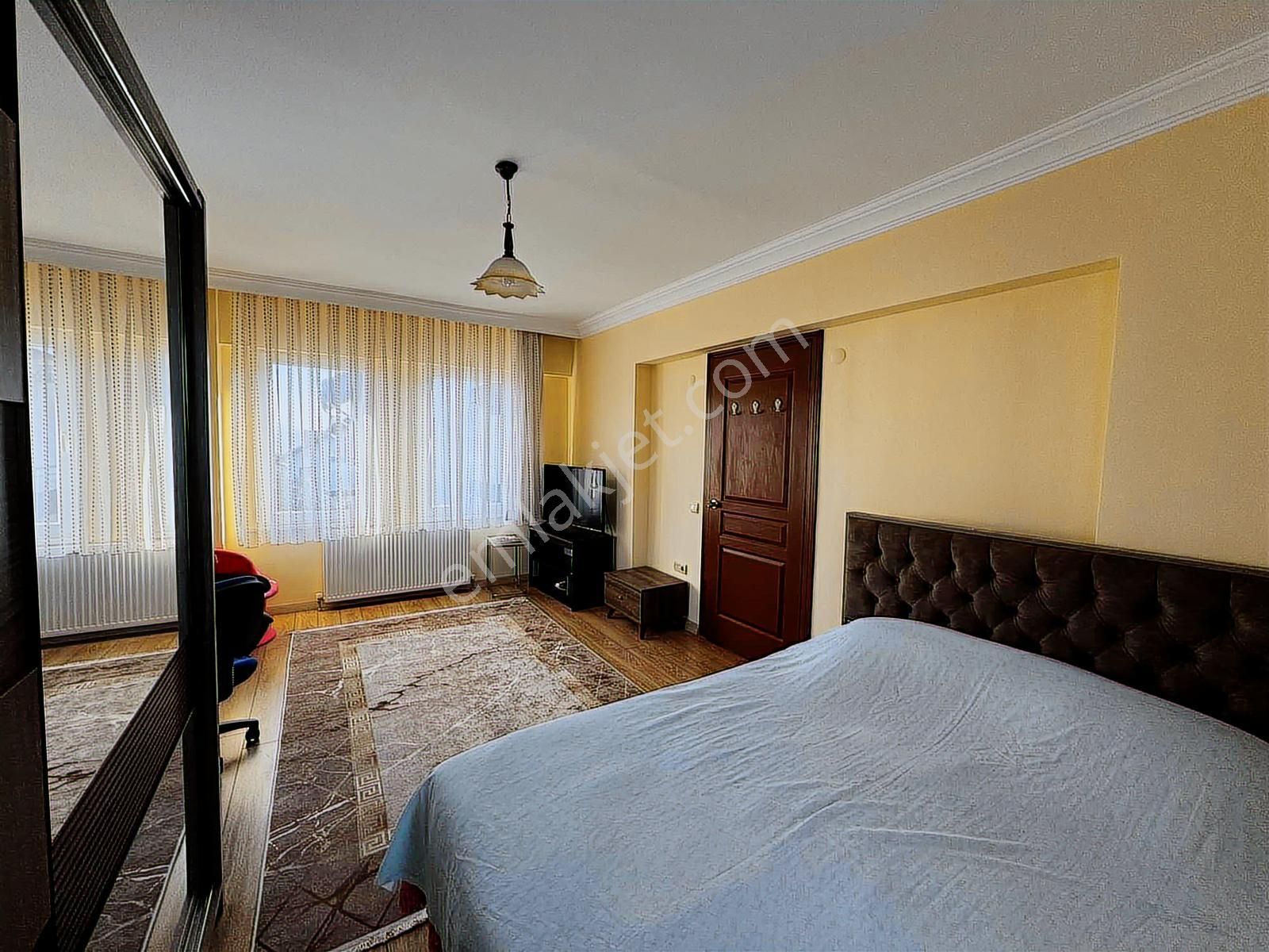 Remax Anka'dan Satılık Salkım Sitesinde Bakımlı Villa - Görsel 24