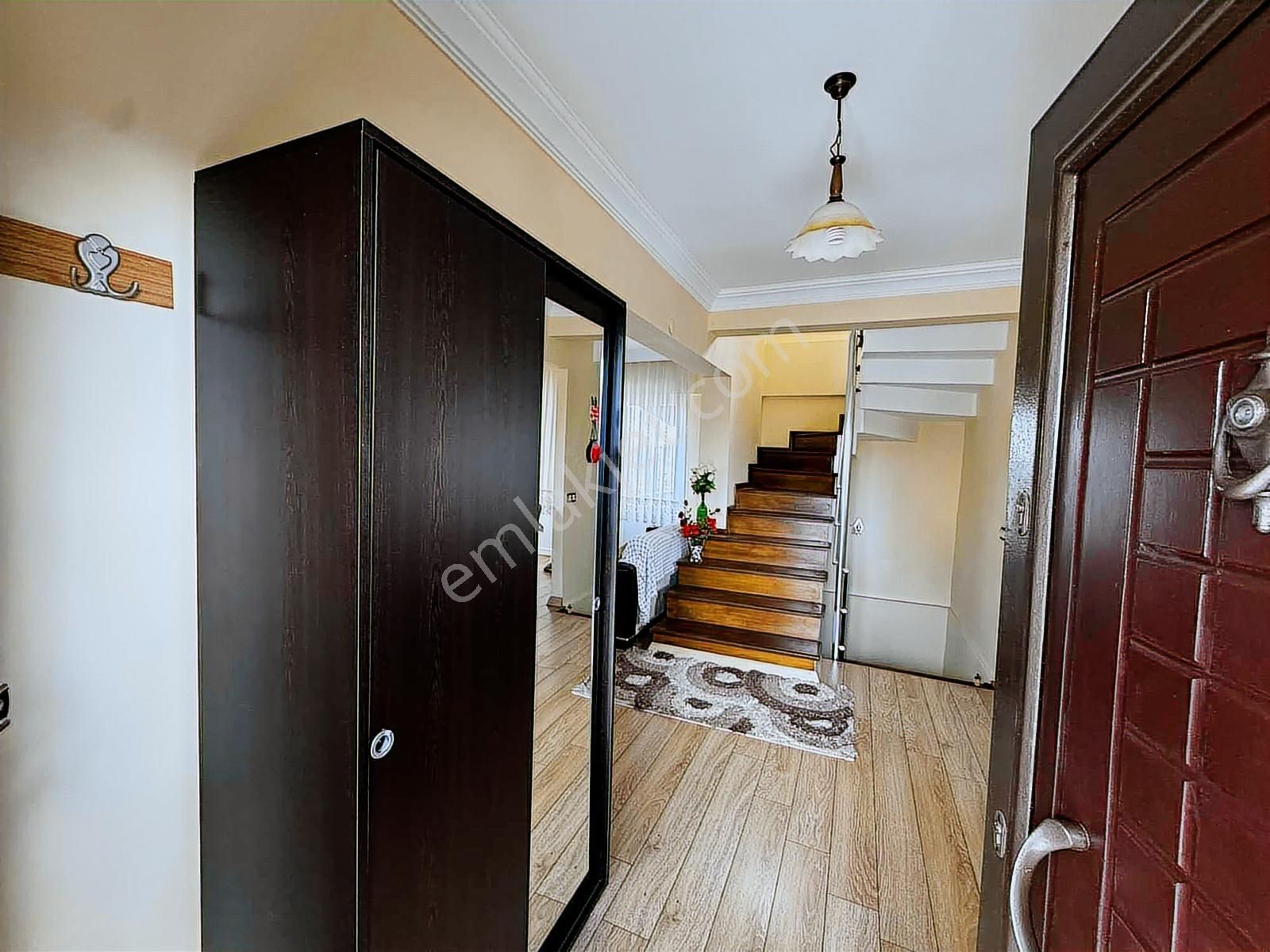 Remax Anka'dan Satılık Salkım Sitesinde Bakımlı Villa - Görsel 28