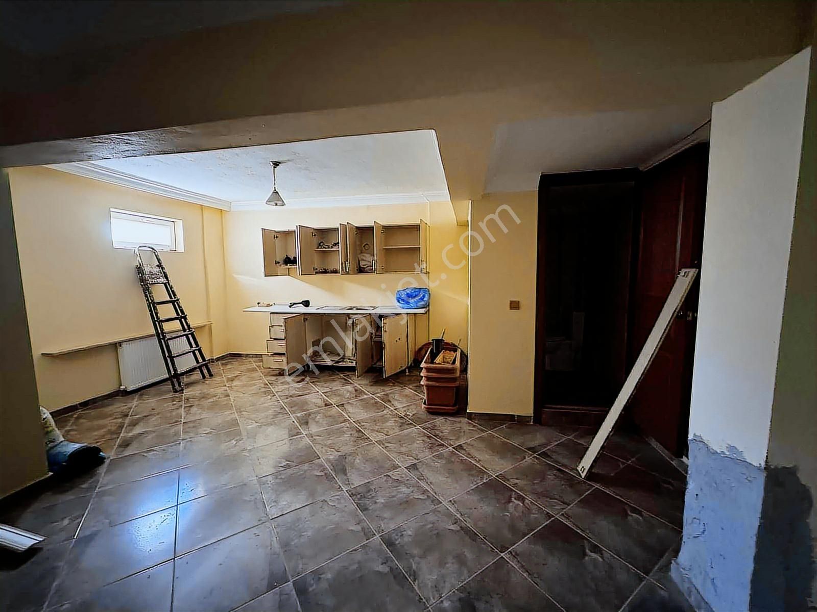 Remax Anka'dan Satılık Salkım Sitesinde Bakımlı Villa - Görsel 20