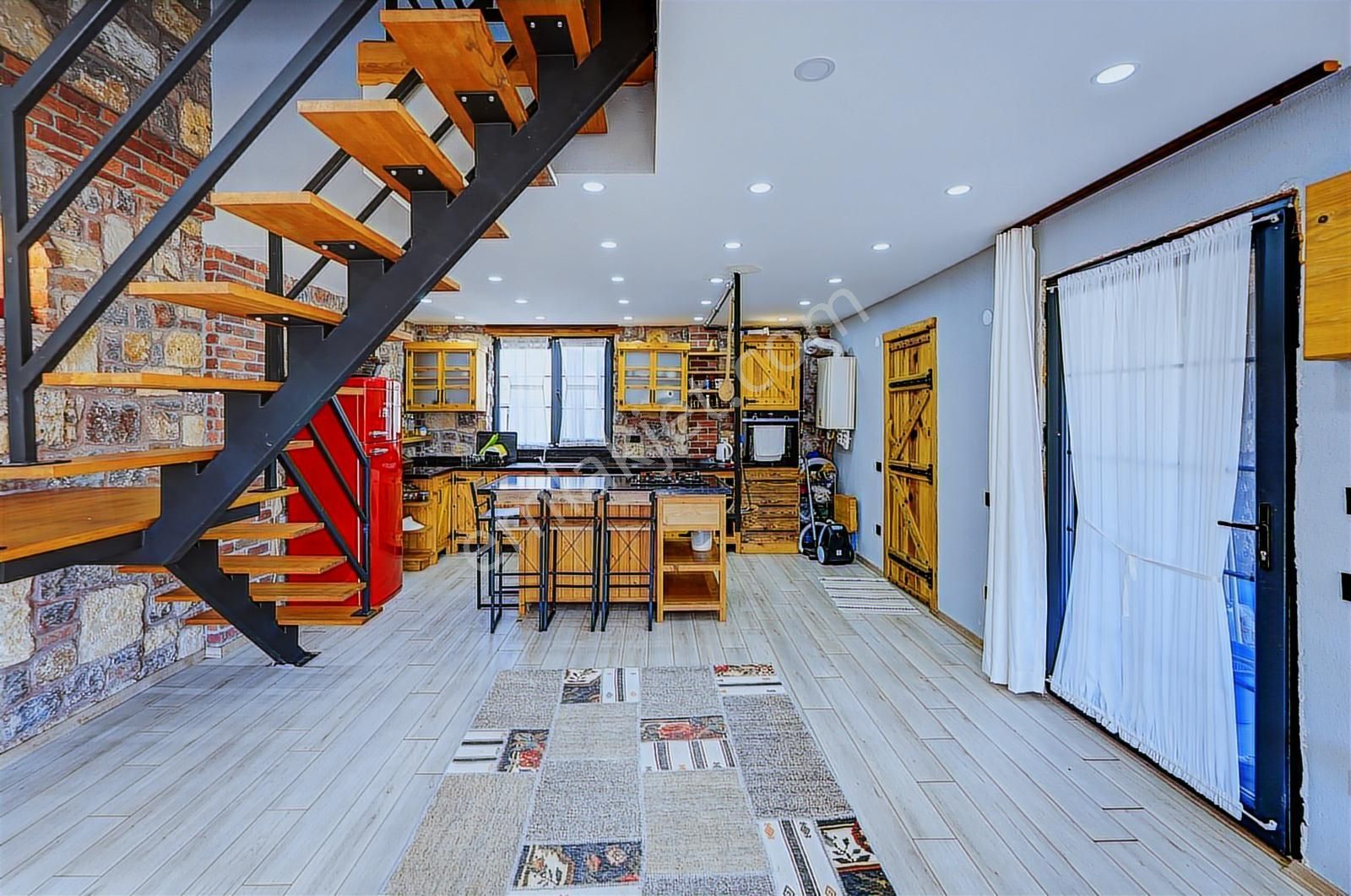 Remax Anka' Dan Kabakoz Da Otantik Taş Villa - Görsel 14