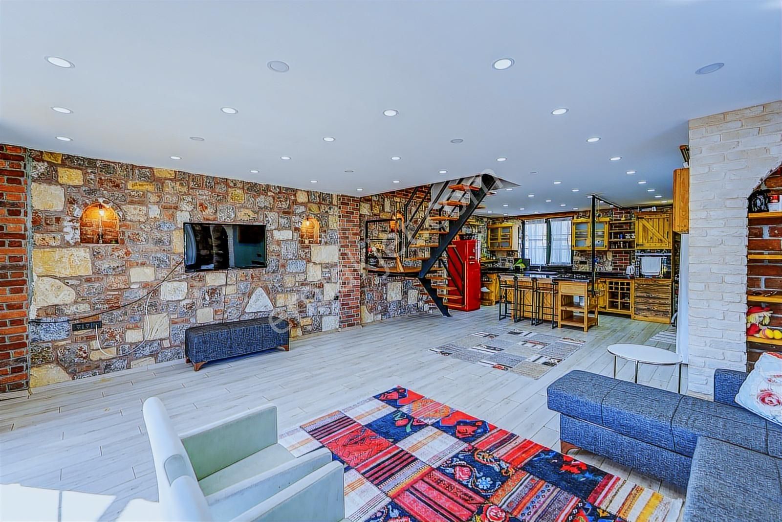 Remax Anka' Dan Kabakoz Da Otantik Taş Villa - Görsel 17