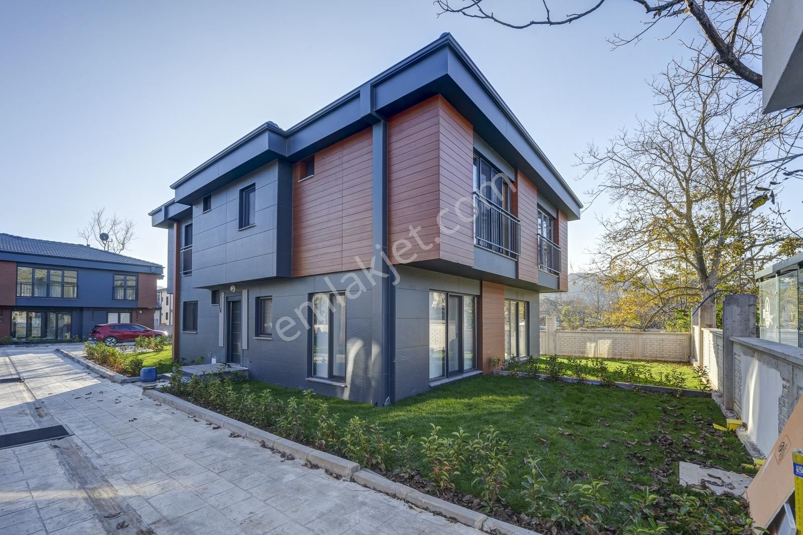 Remax Anka'dan Ahmetli Projemizdeki Son Villa Sahibini Bekliyor - Görsel 23