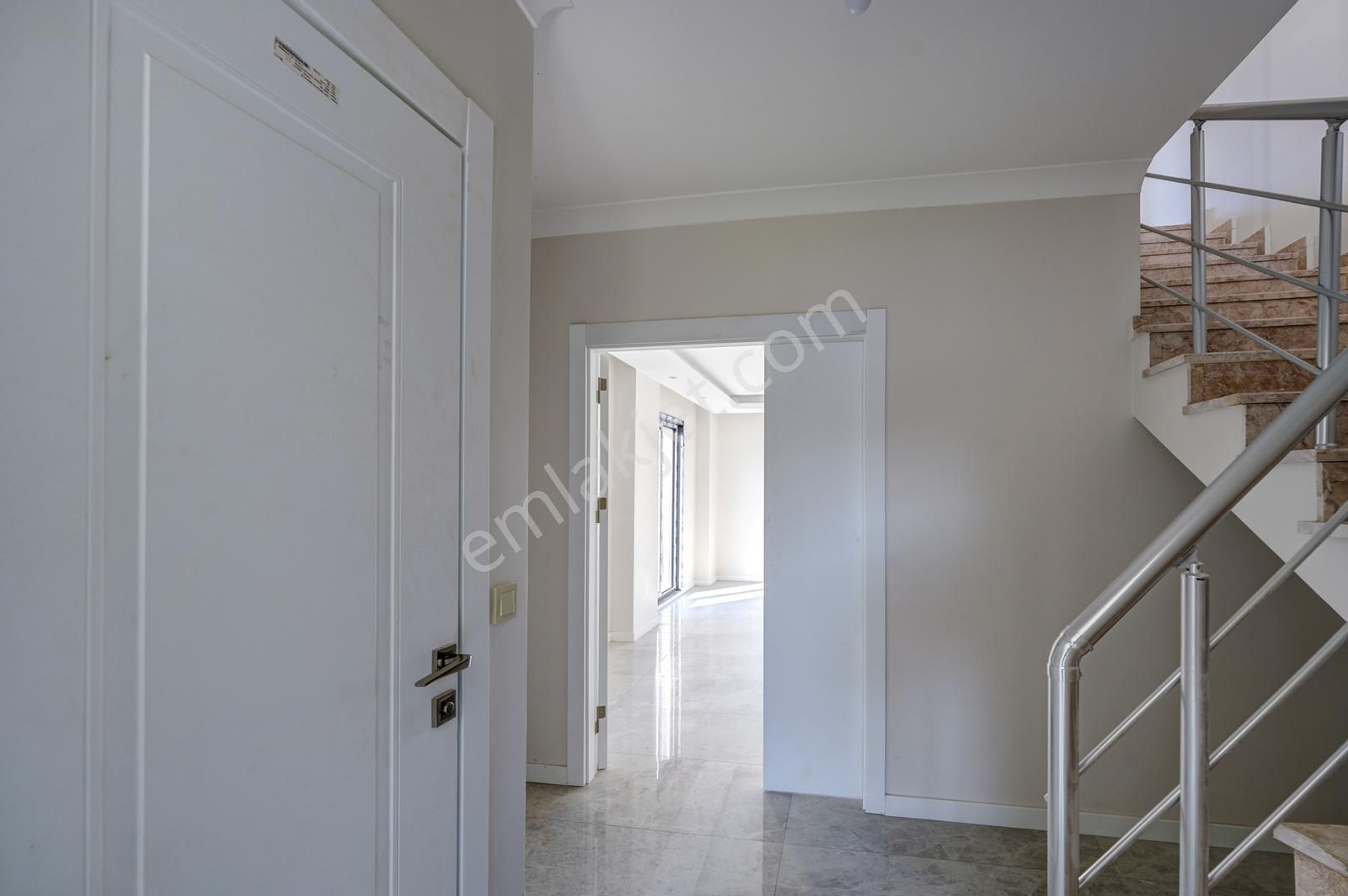 Remax Anka'dan Ahmetli Projemizdeki Son Villa Sahibini Bekliyor - Görsel 28