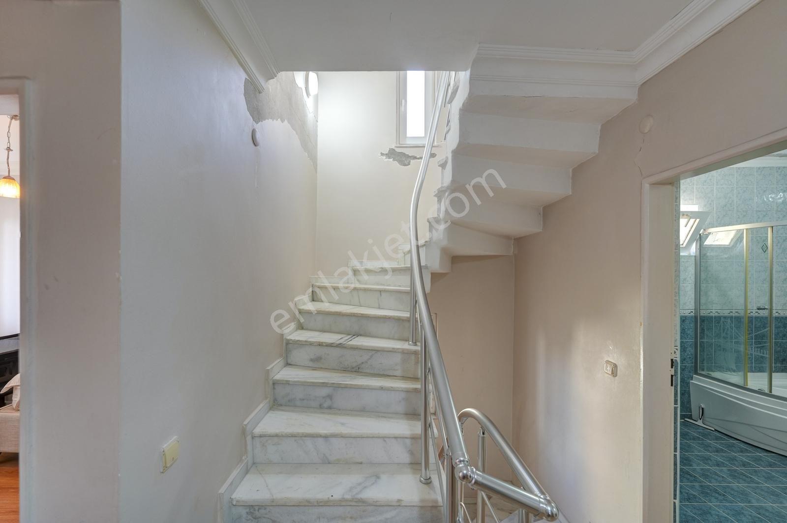 Özlem Karaca'dan Günbatımı Sitesinde Satılık Fourlex Villa - Görsel 24