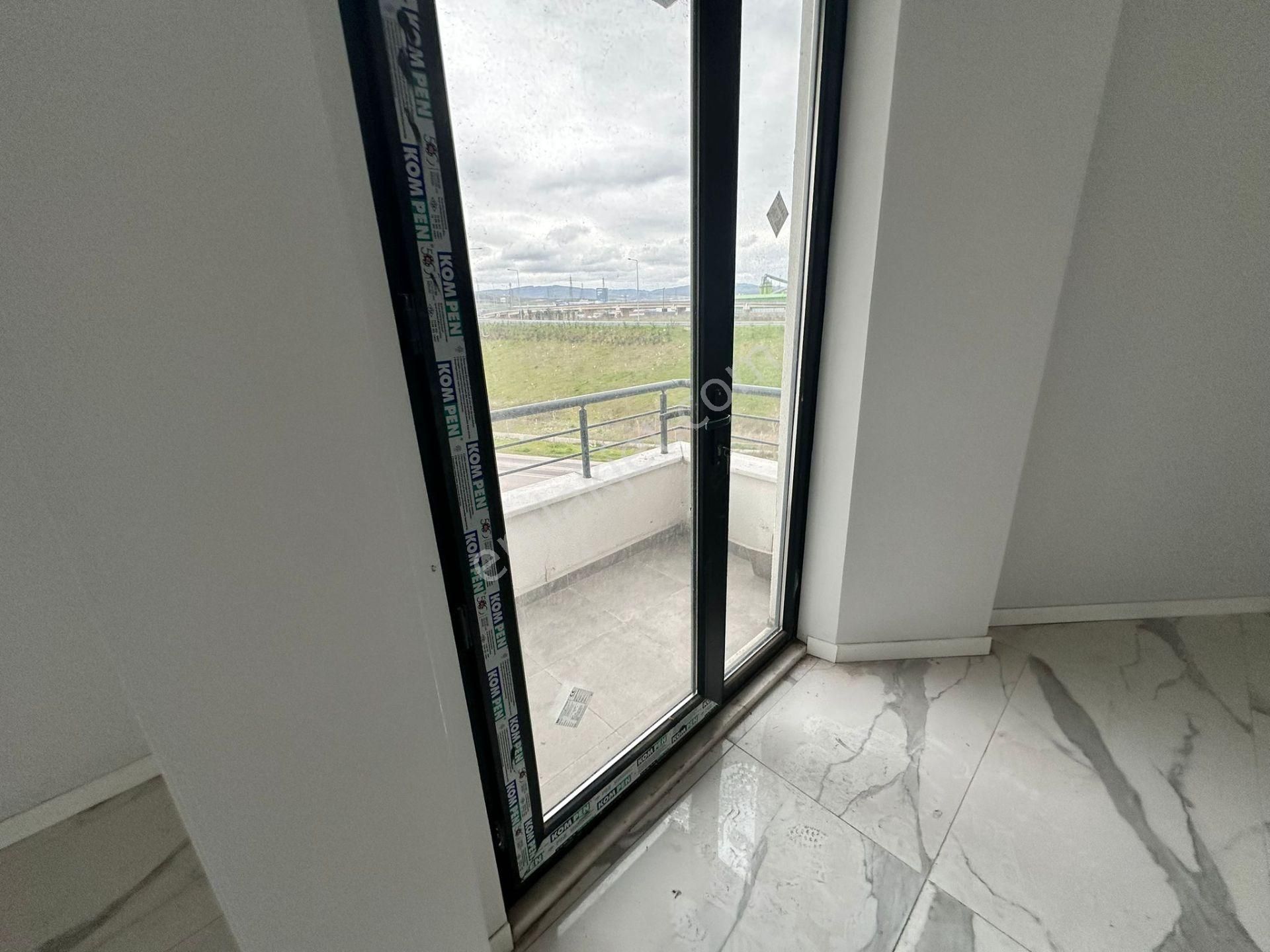 Remax Palas'tan Kartepe Dumlupınar Mah.3+1 Satılık Daire - Görsel 14