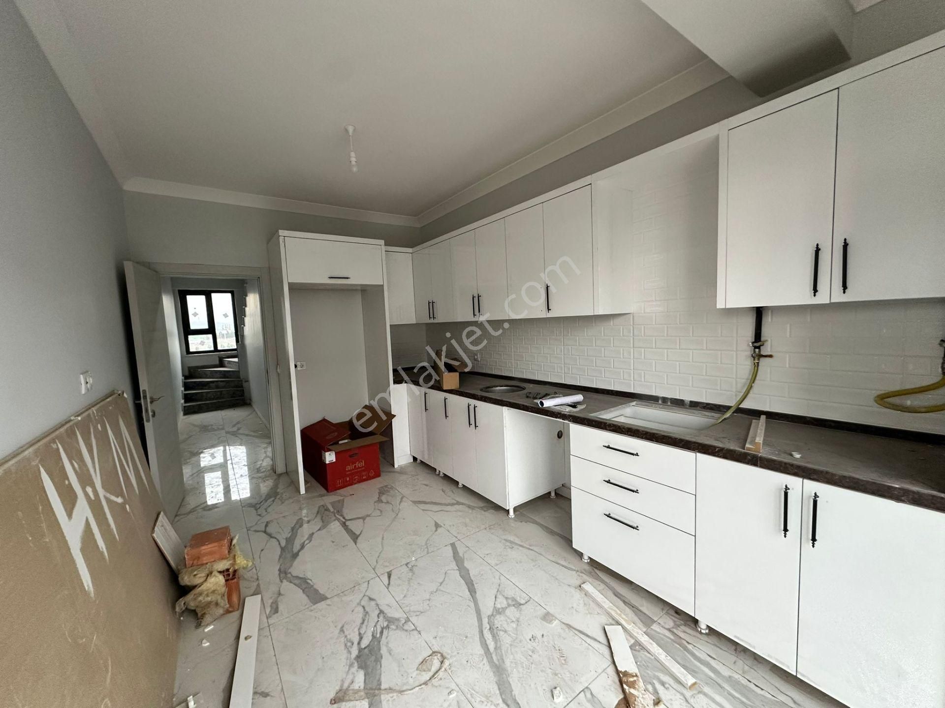 Remax Palas'tan Kartepe Dumlupınar Mah.3+1 Satılık Daire - Görsel 5