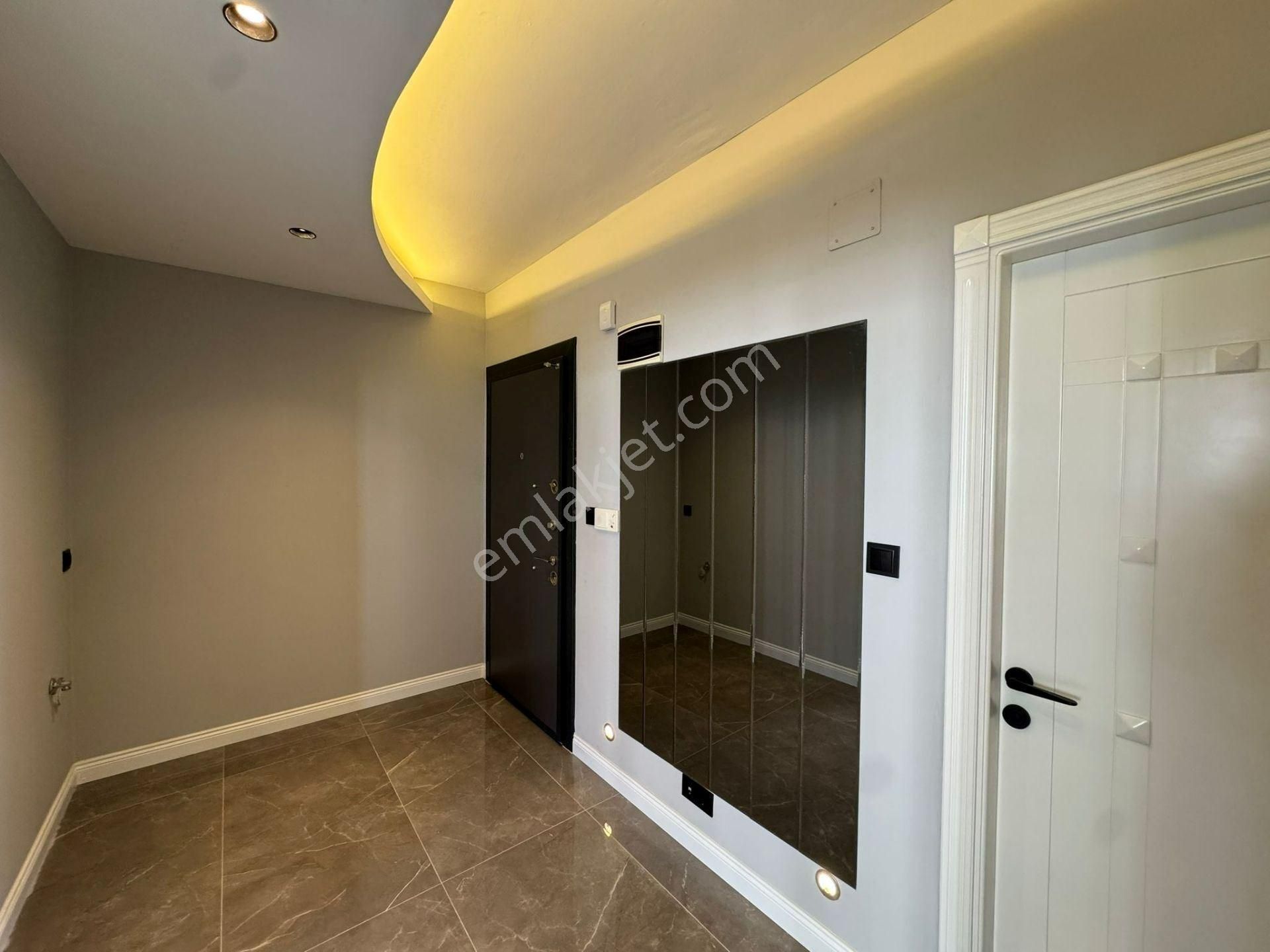 Alanya Oba Gölde Denize 250 Metre – Full Renovasyonlu 1+1 Daire - Görsel 3