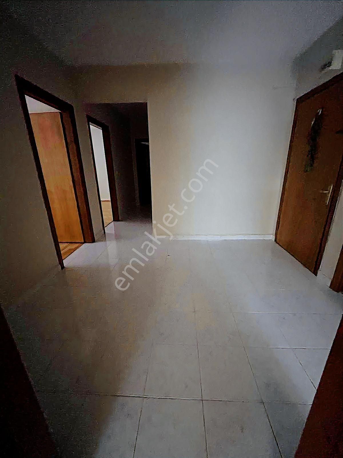 Ümraniye Elmalıkent Mh. Suryapı Karşısı Kiralık 3+1 - Görsel 12