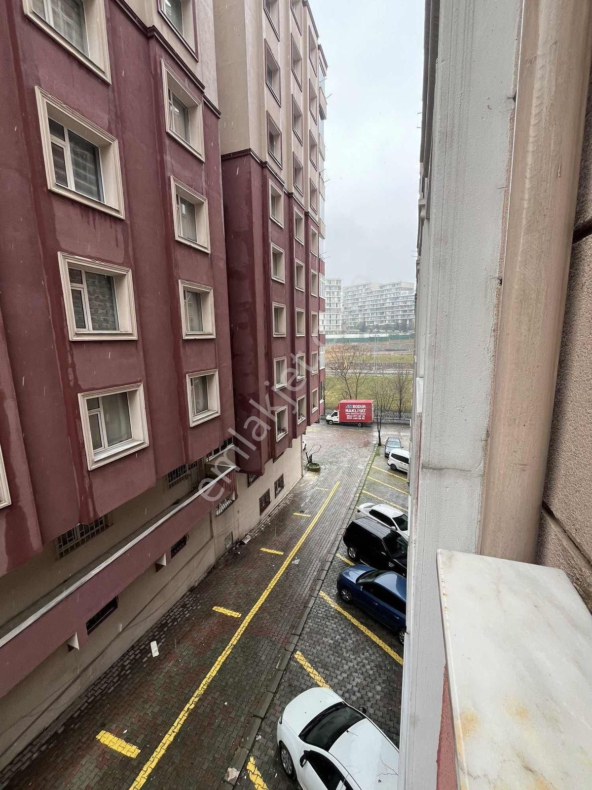 Ümraniye Elmalıkent Mh. Suryapı Karşısı Kiralık 3+1 - Görsel 9