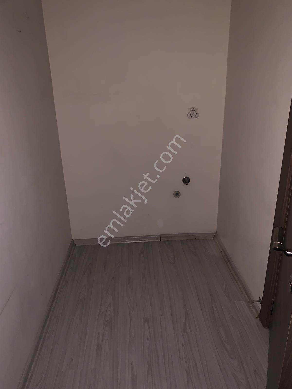 Ertuğrulgazi Mah. Salı Pazarın Yanı Geniş Daire - Görsel 20