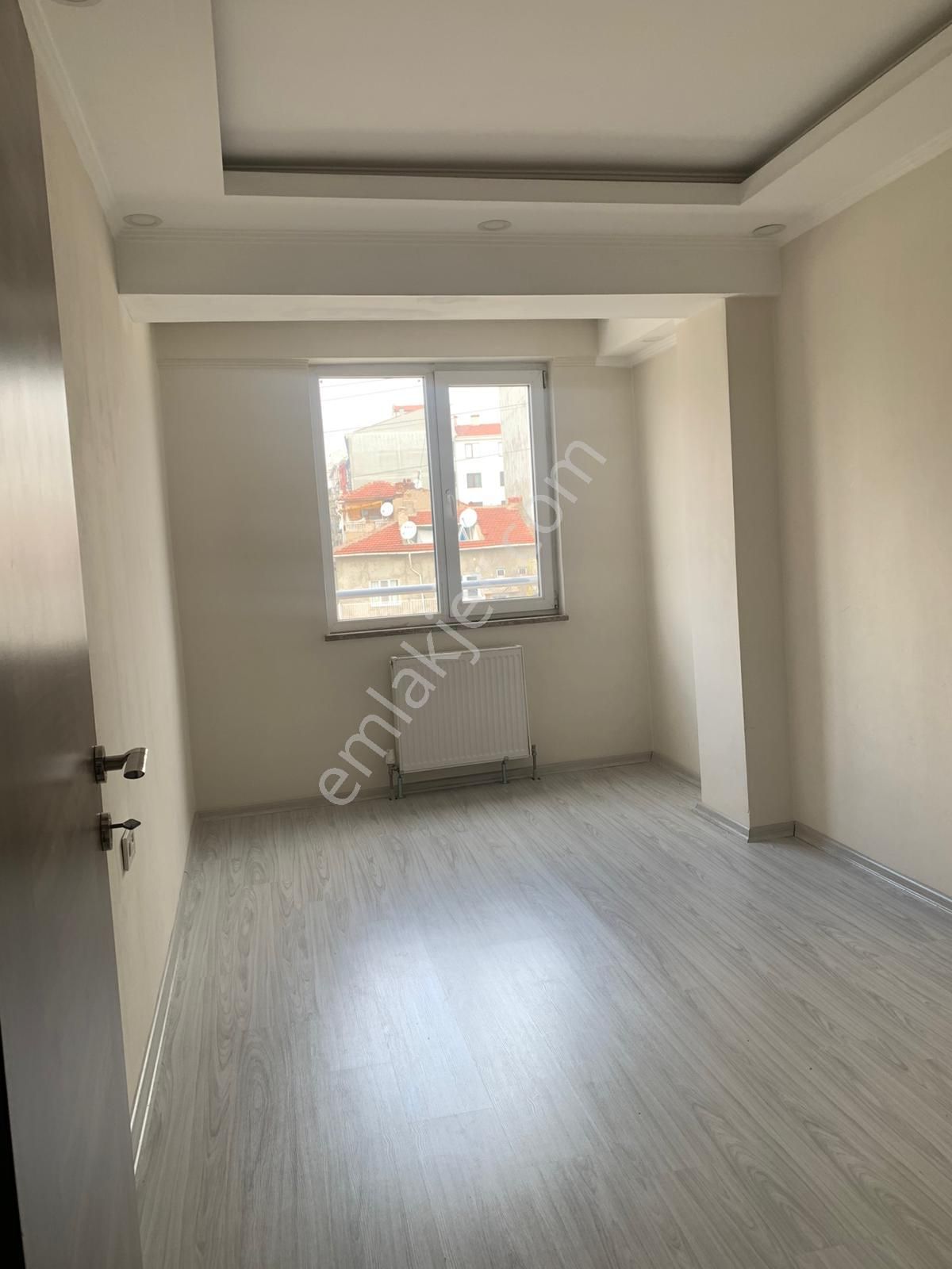 Ertuğrulgazi Mah. Salı Pazarın Yanı Geniş Daire - Görsel 23