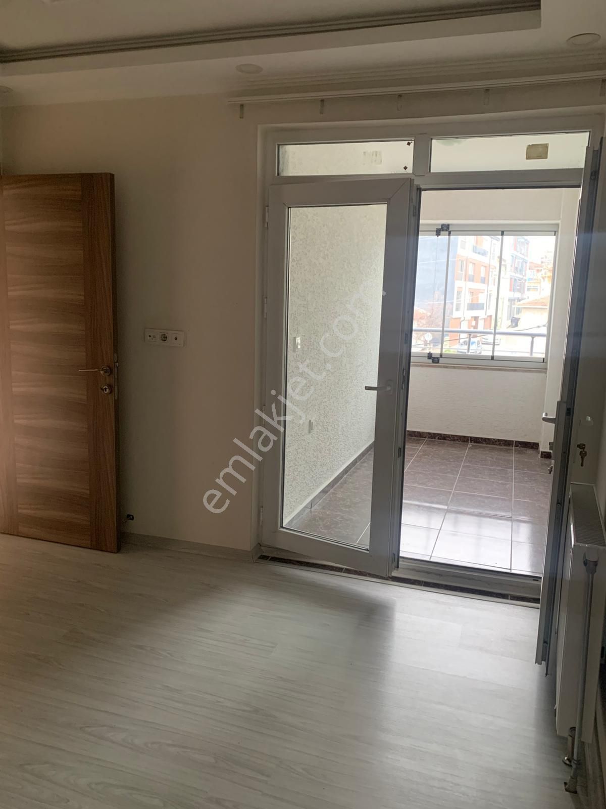 Ertuğrulgazi Mah. Salı Pazarın Yanı Geniş Daire - Görsel 15