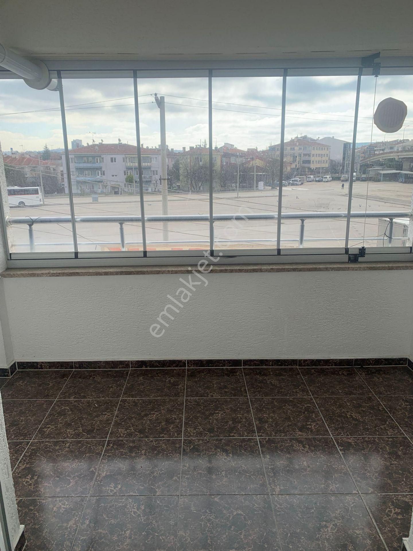 Ertuğrulgazi Mah. Salı Pazarın Yanı Geniş Daire - Görsel 8