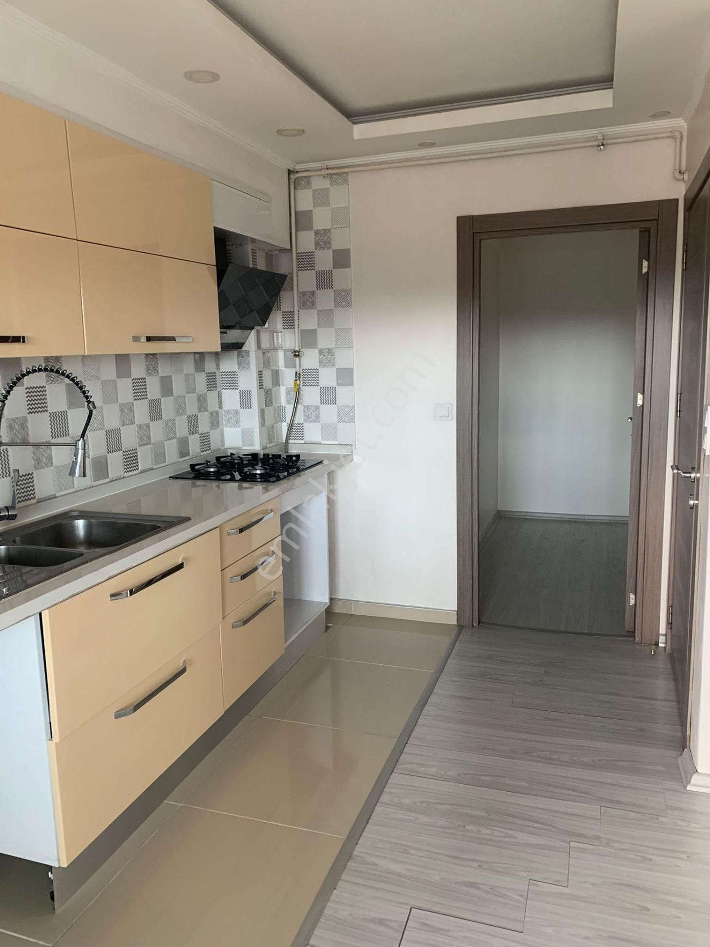 Ertuğrulgazi Mah. Salı Pazarın Yanı Geniş Daire - Görsel 3