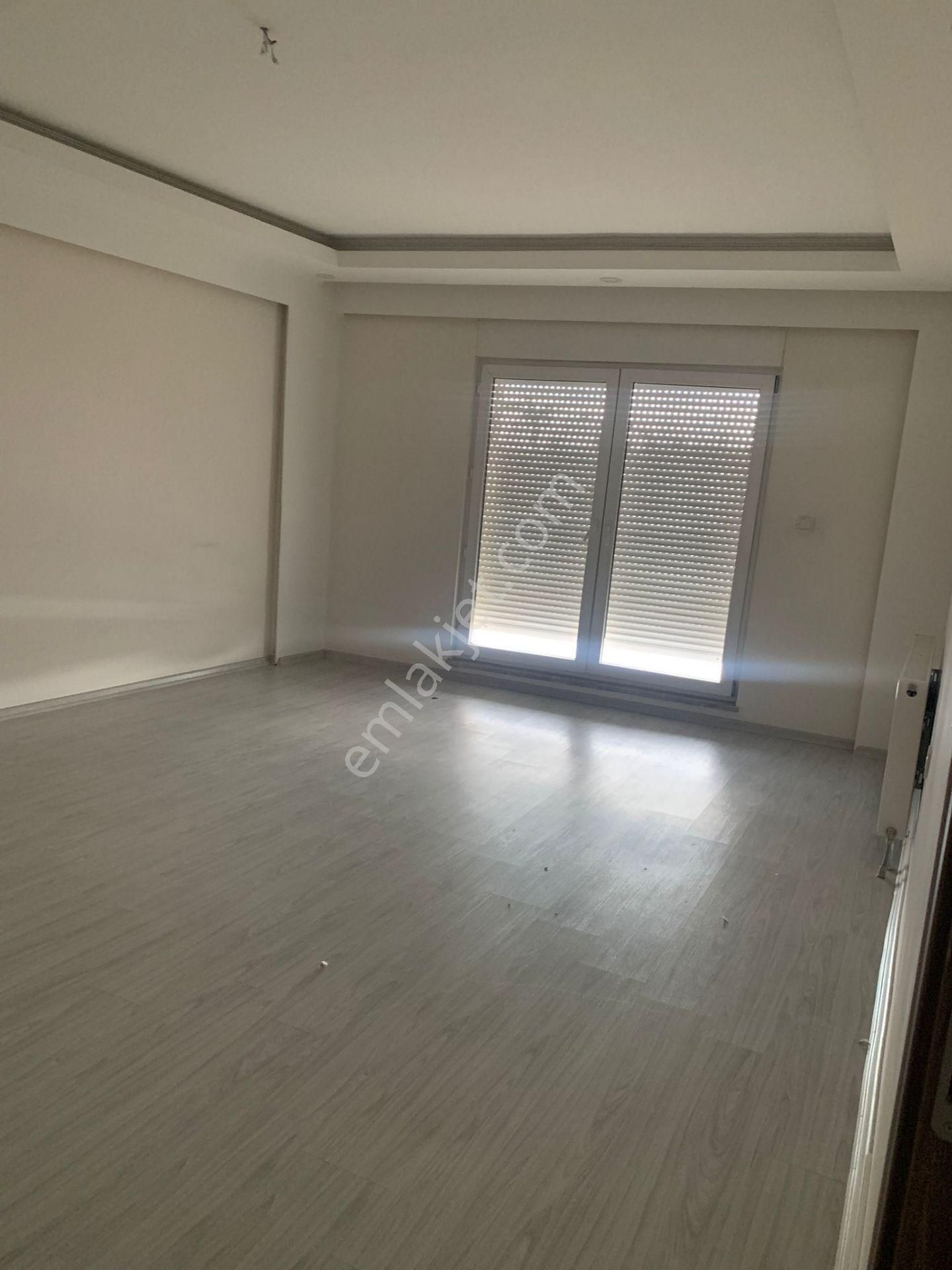 Ertuğrulgazi Mah. Salı Pazarın Yanı Geniş Daire - Görsel 12