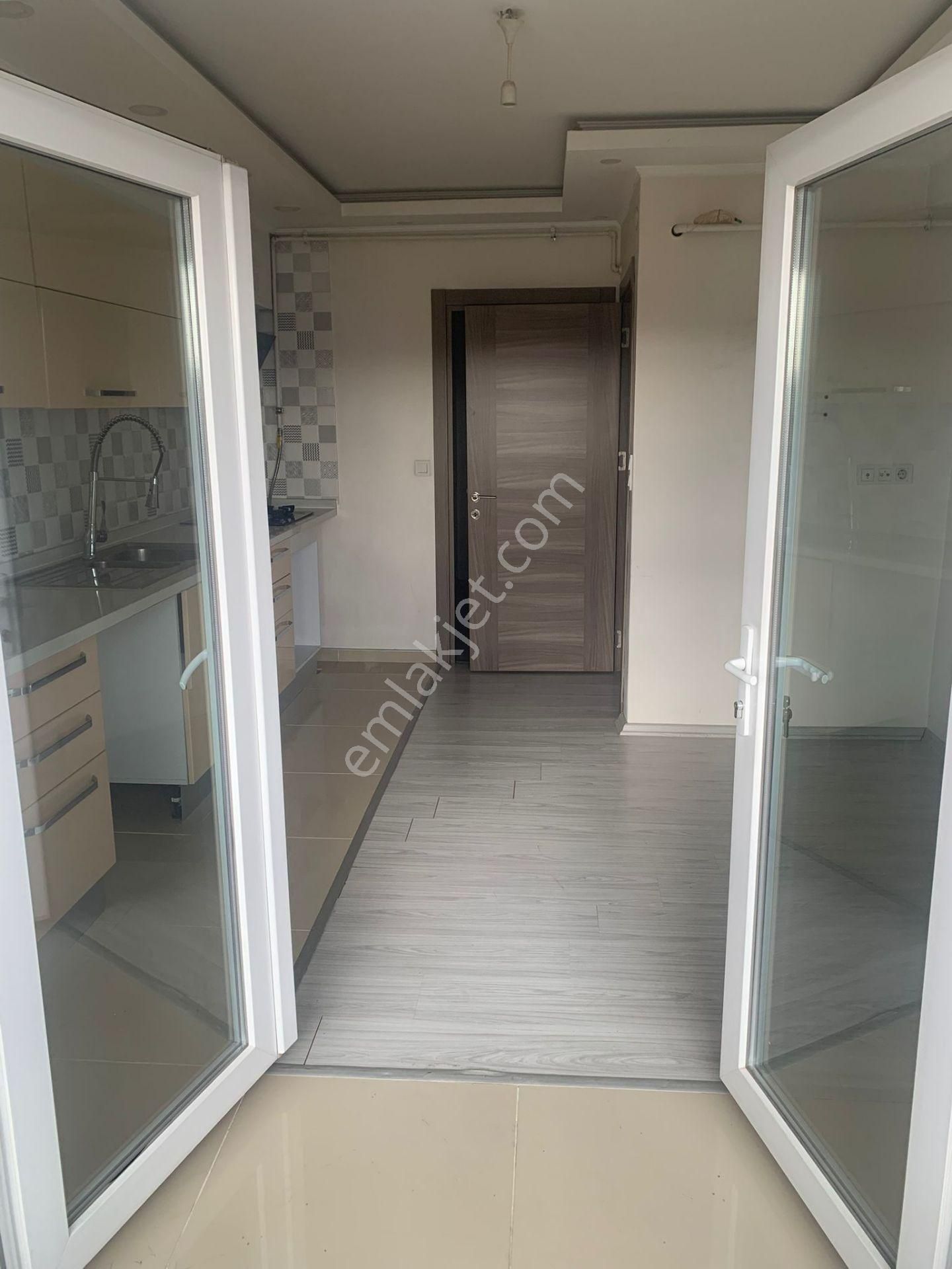 Ertuğrulgazi Mah. Salı Pazarın Yanı Geniş Daire - Görsel 11