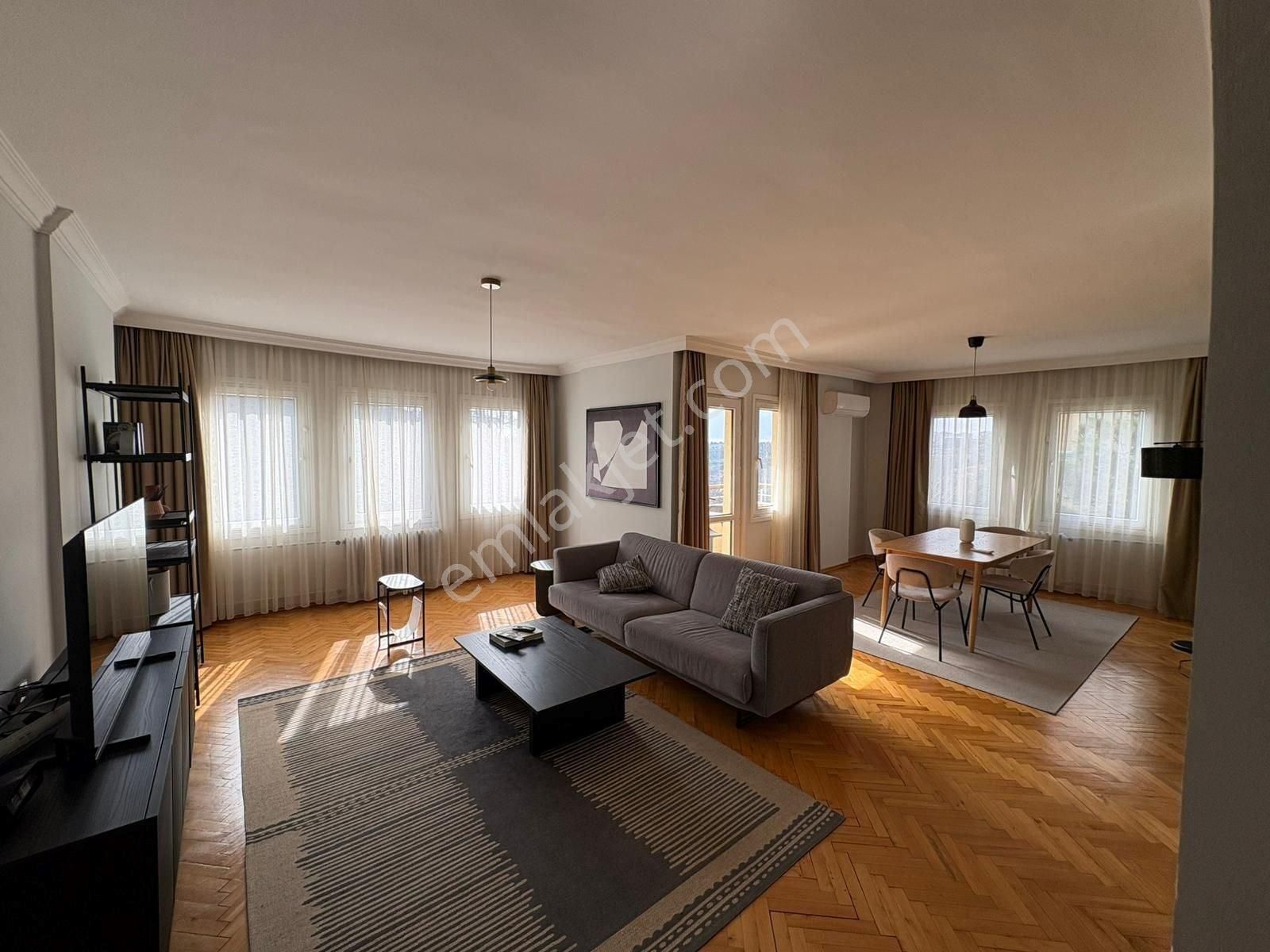 Ulus Noterler Sitesi'nde 3+1 Eşyalı Kiralık Daire