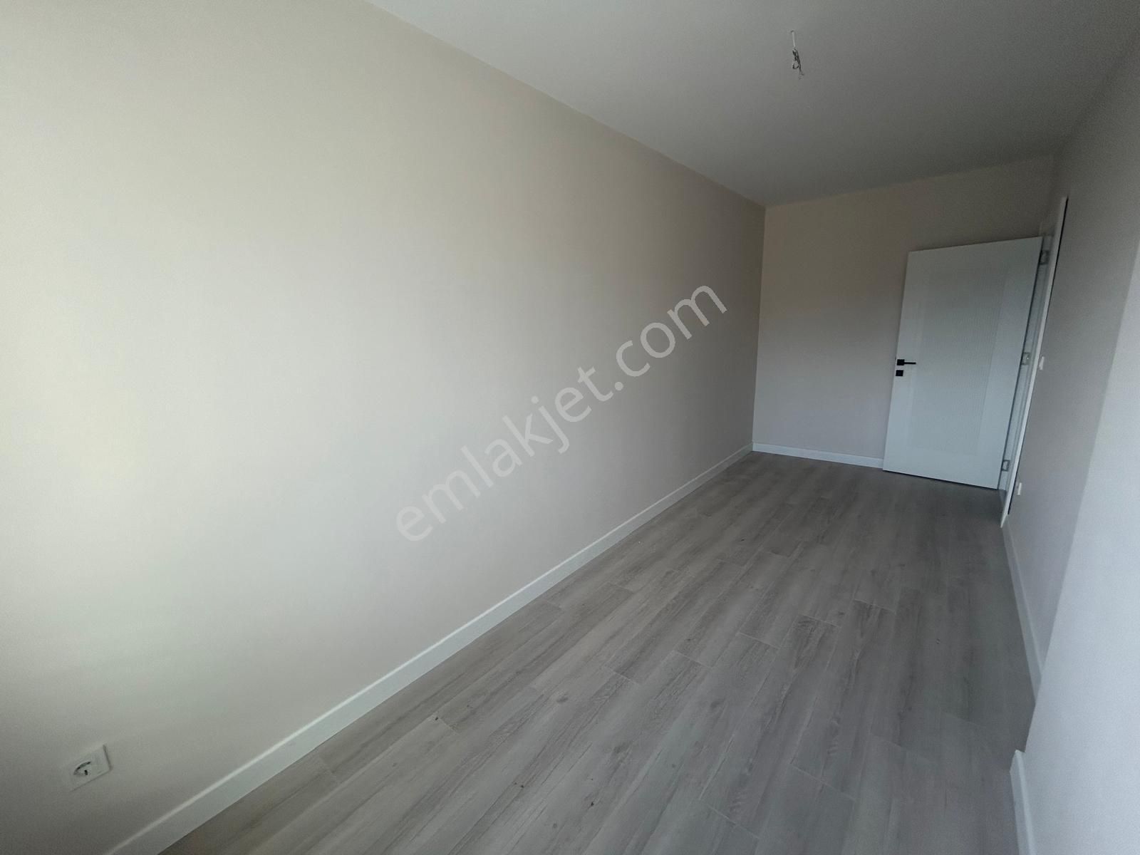 Üsküdar Altunizade 1+1 Site Ara Kat Satılık Daire - Görsel 14