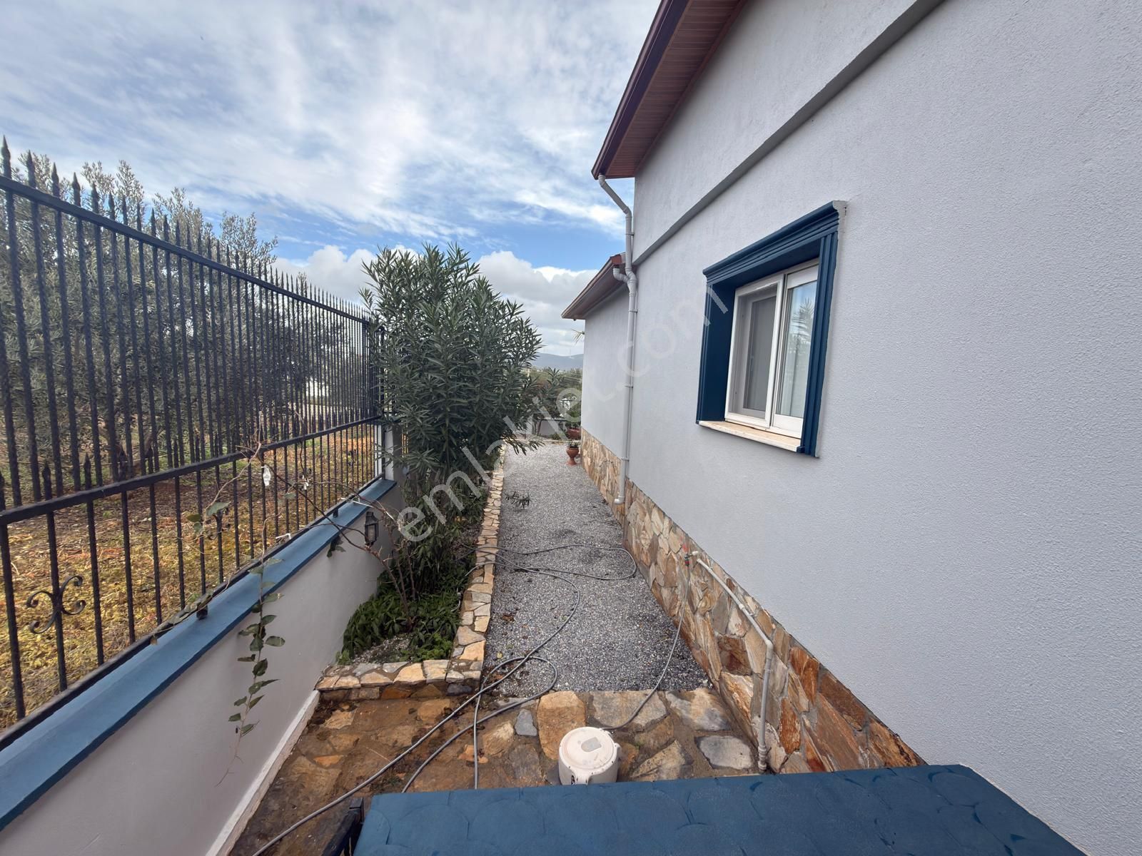 Didim Seyrantepe’de 600m2 Arsa İçinde Havuzlu Müstakil Villa - Görsel 13