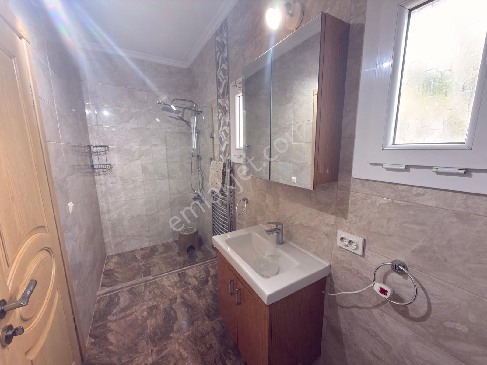 Didim Seyrantepe’de 600m2 Arsa İçinde Havuzlu Müstakil Villa - Görsel 21