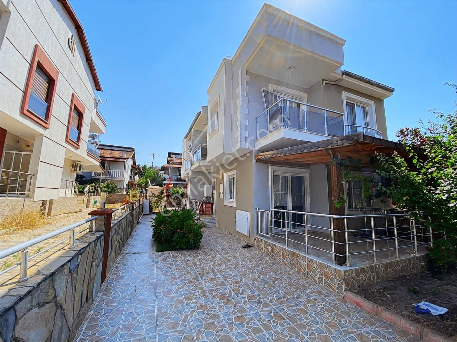 Özdere'de Deniz Tarafında Masrafsız Villa ( Teklife Açık )