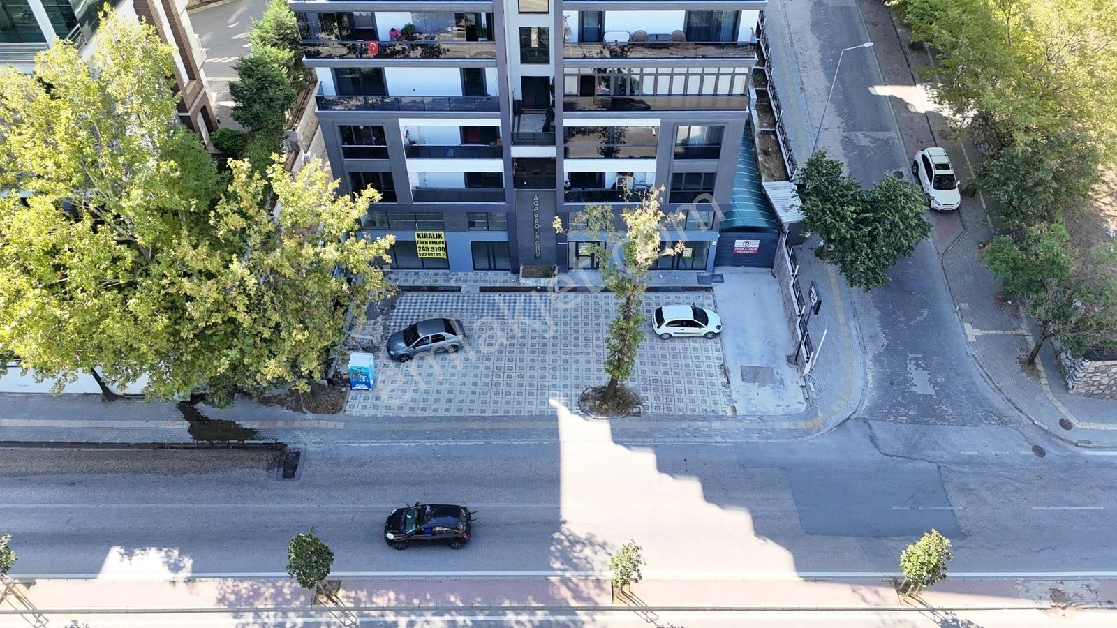 Esen'den Caddeye Cephe Kiralık Dükkan & Mağaza - Görsel 2