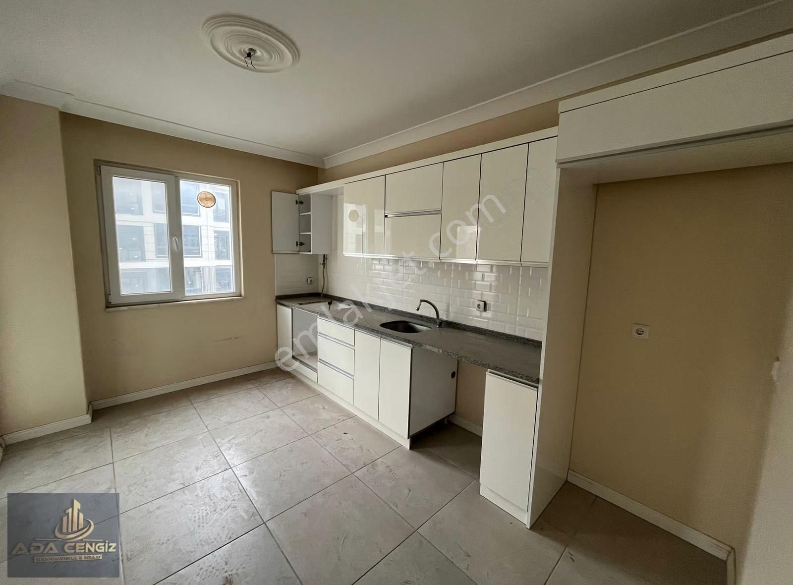 Serdivan Vatan Mah. Site İçerisindeasansörlü 3+1 140 M2 Daire - Görsel 32