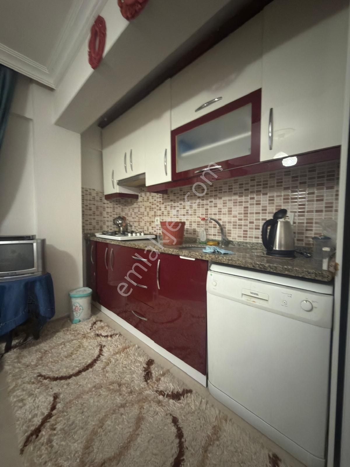 Saadet Korkmaz'dan Merkezde Denize 500 Metre Düzayak Satılık 1+1 Daire - Görsel 9