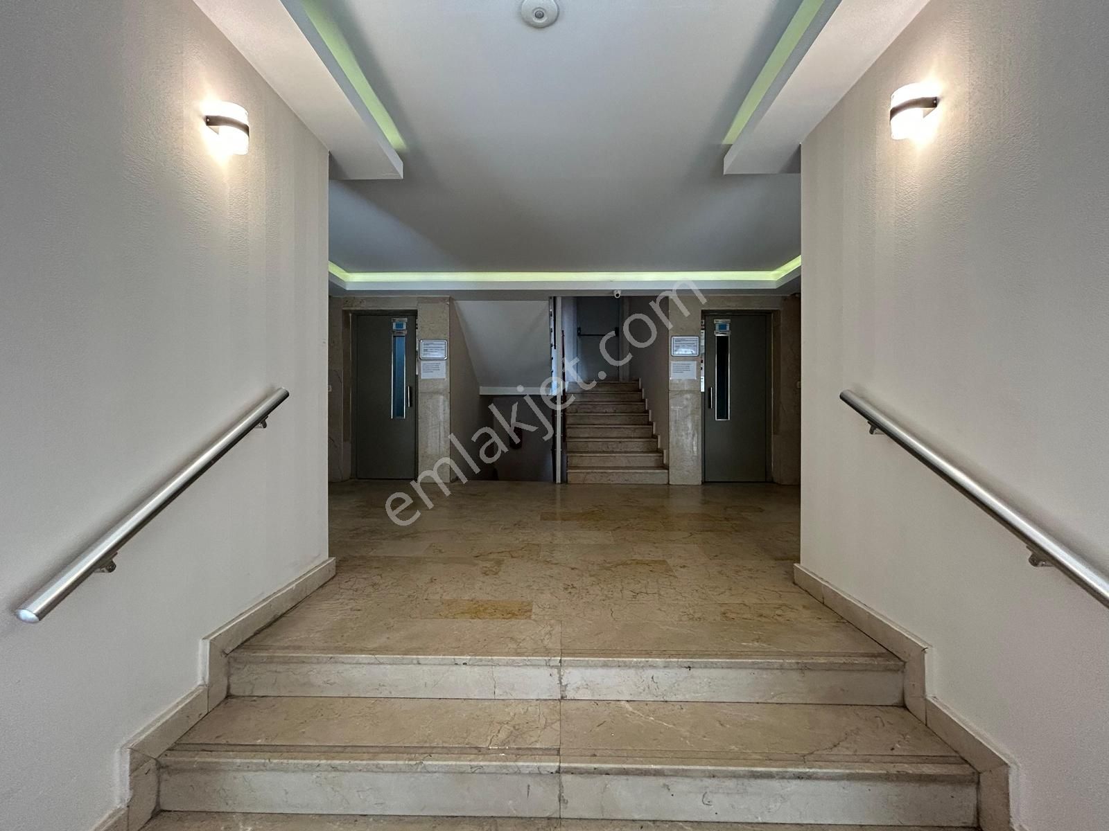 İnönü Caddesi Eke Sitesinde 2+1 Net 90m2 Mimari Dekorlu Balkonlu - Görsel 5