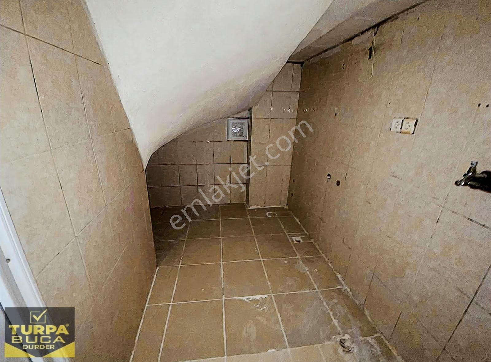 Turpa'dan G.osmanpaşa Caddesi Üstü Yola Geniş Cephe Hava Parasız - Görsel 27