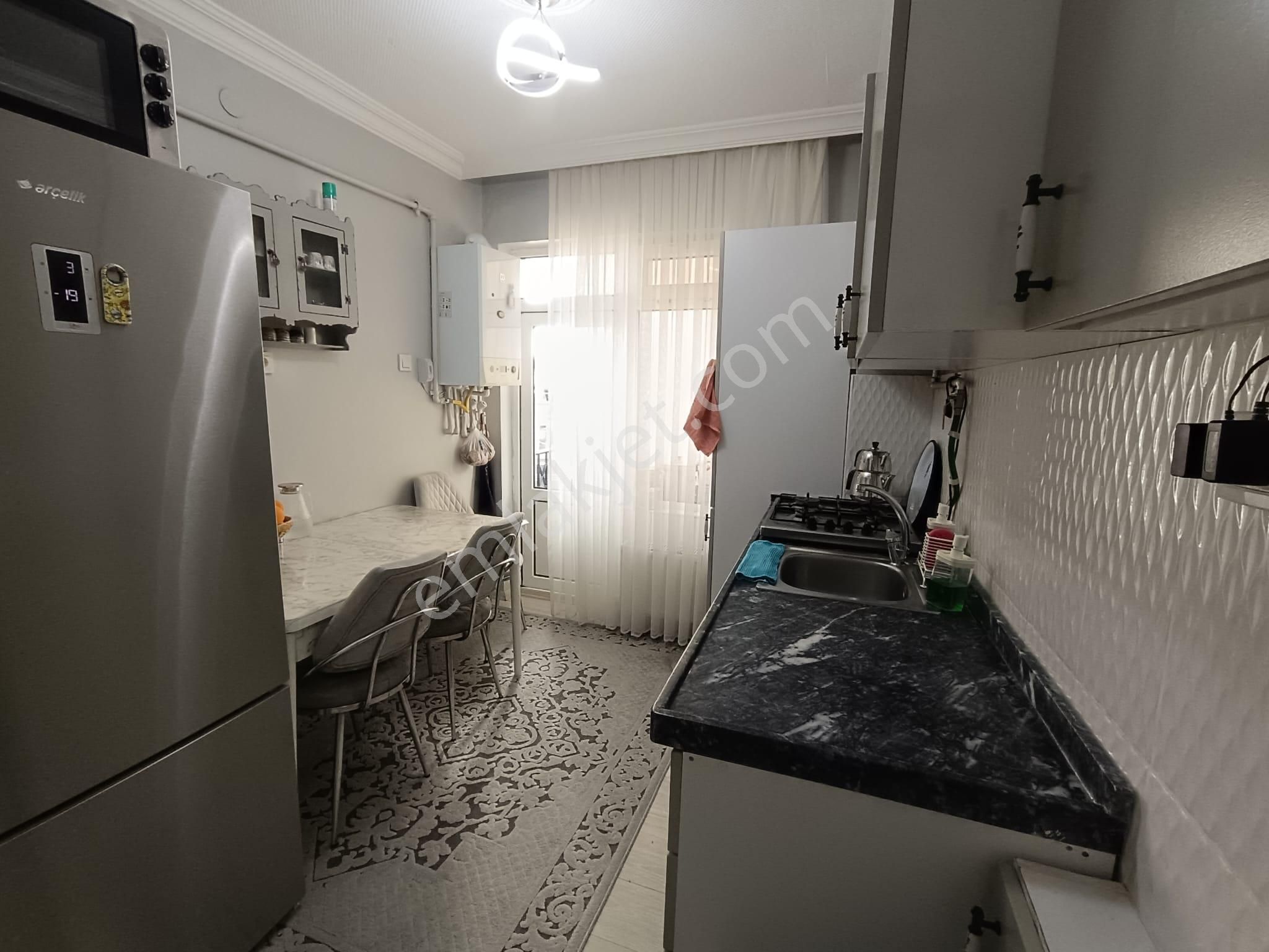 Demetevler Eski 1.cadde De, Metro Durağına Yakın, Yapılı 3+1 - Görsel 10