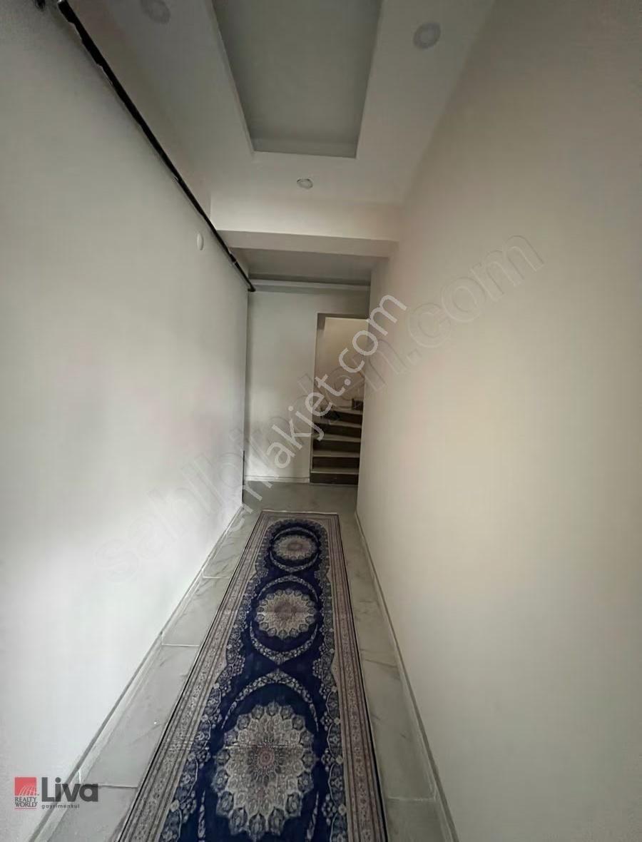 Rw Liva Dan Balıkesir Nef Karşısı Teraslı Dubleks Eşyalı 1+1 - Görsel 4